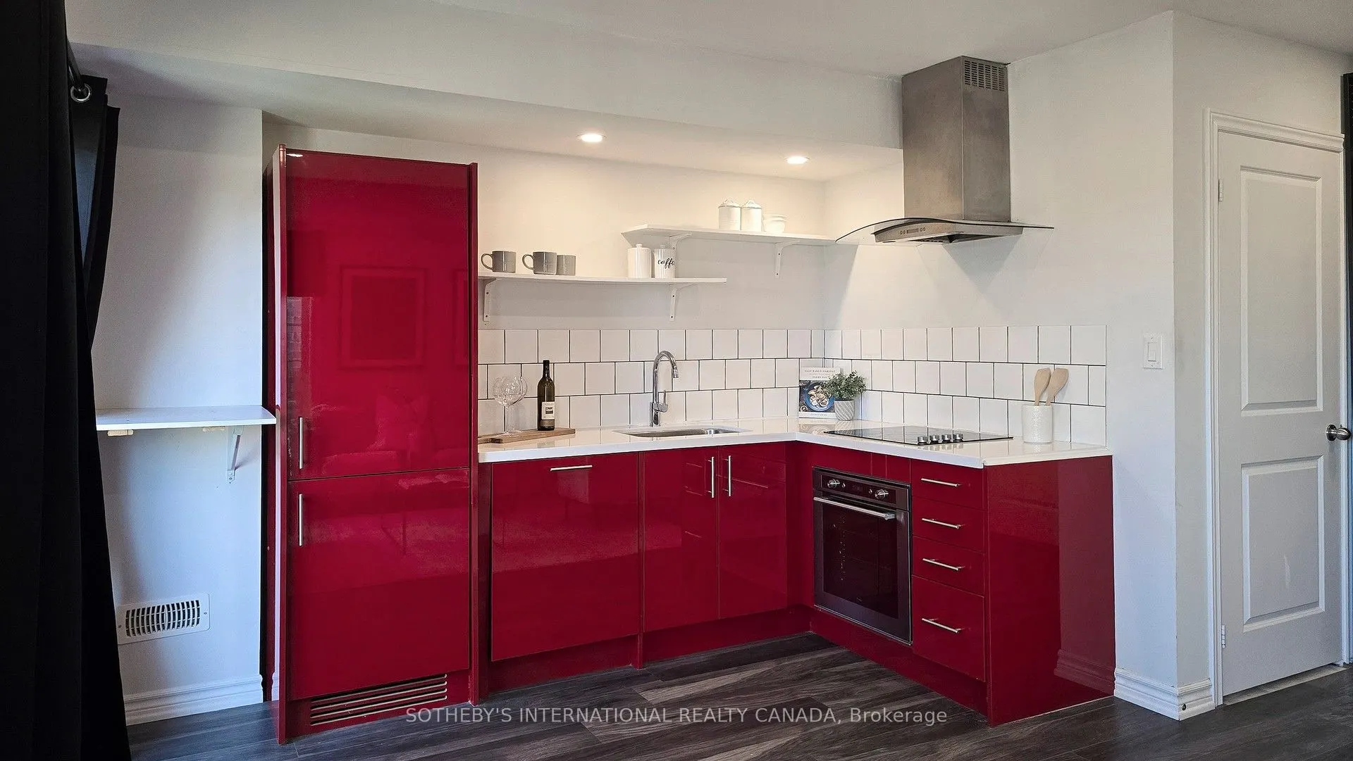 160 Sunset Terrace