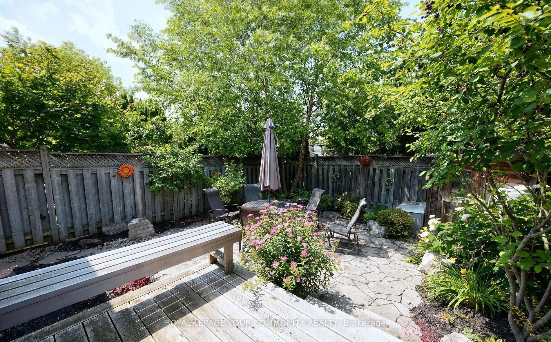 36 Colonial Crescent