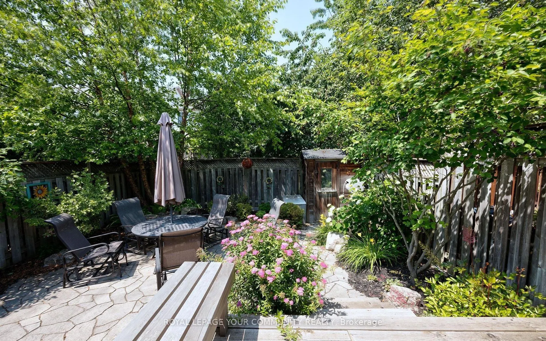 36 Colonial Crescent