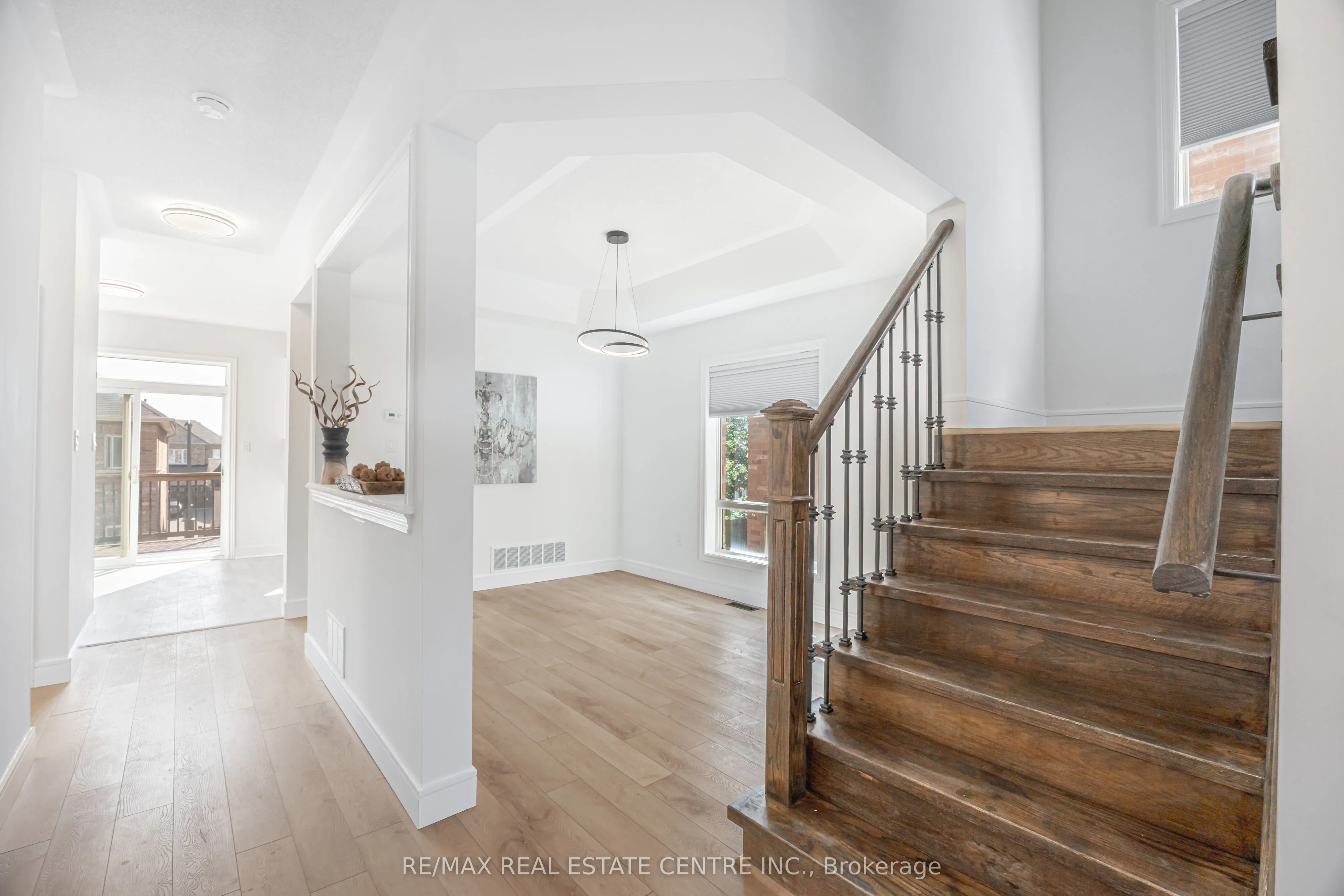 25 Bache Avenue