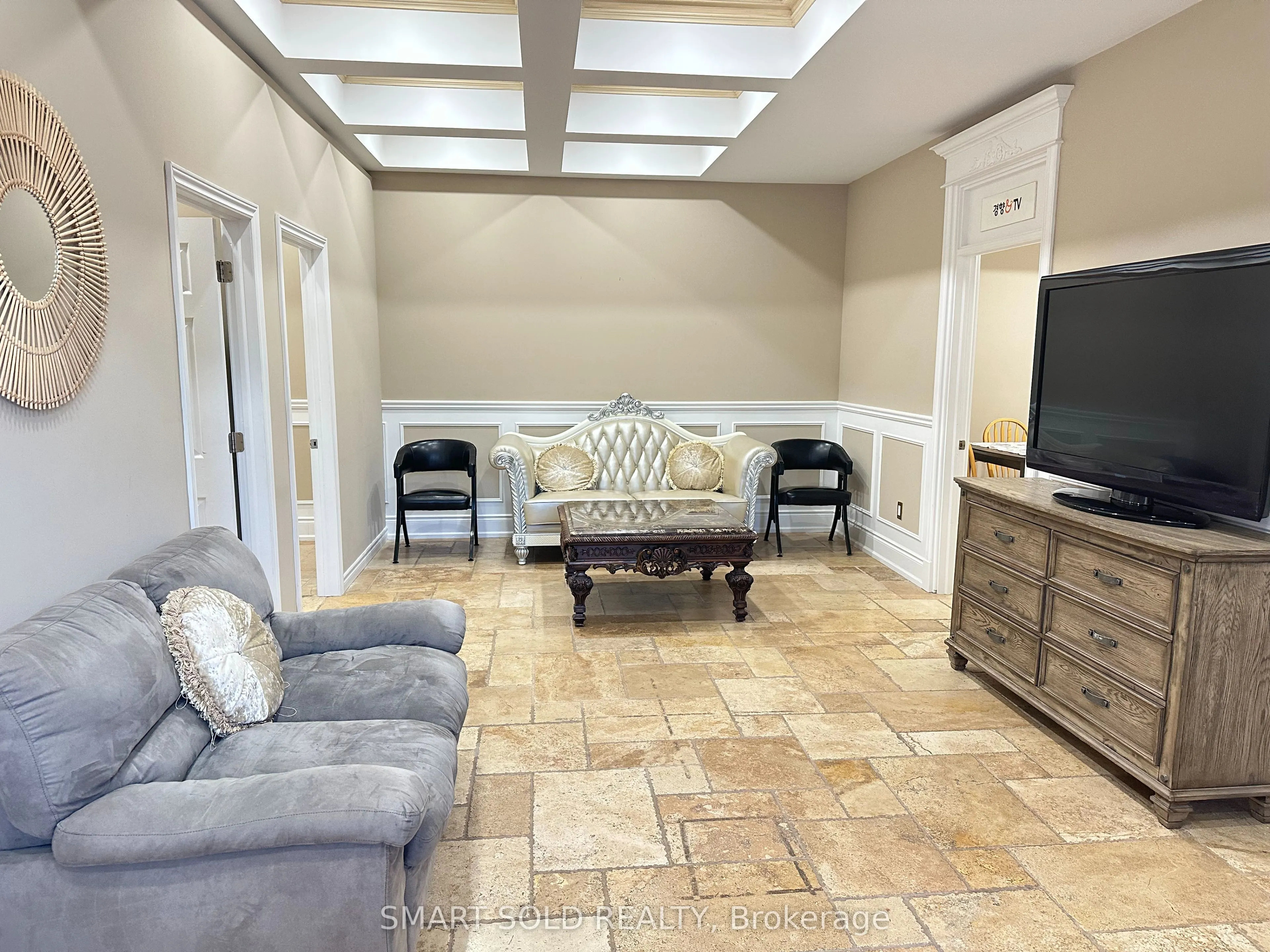 83 Elm Avenue