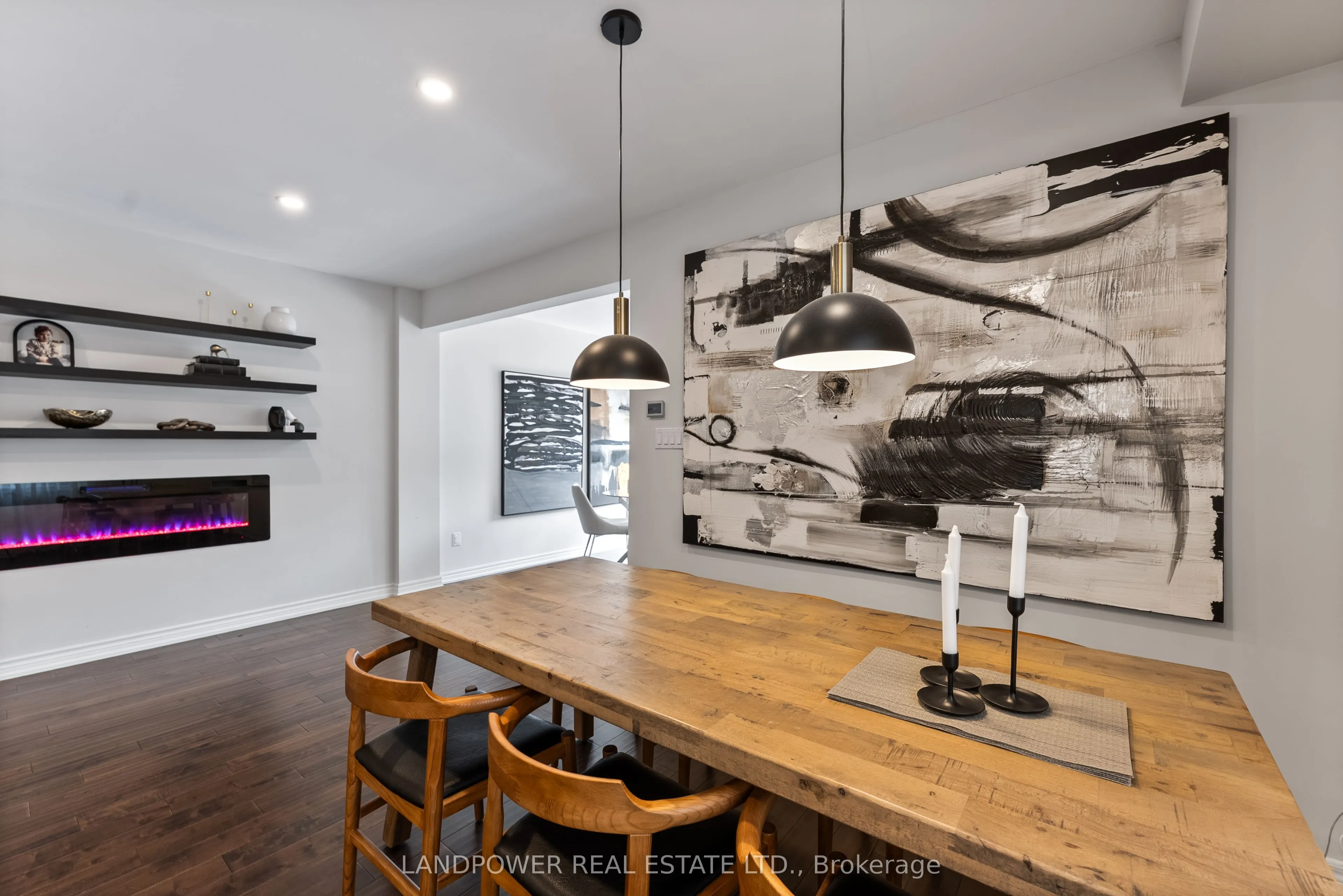57 Royal Appian Crescent