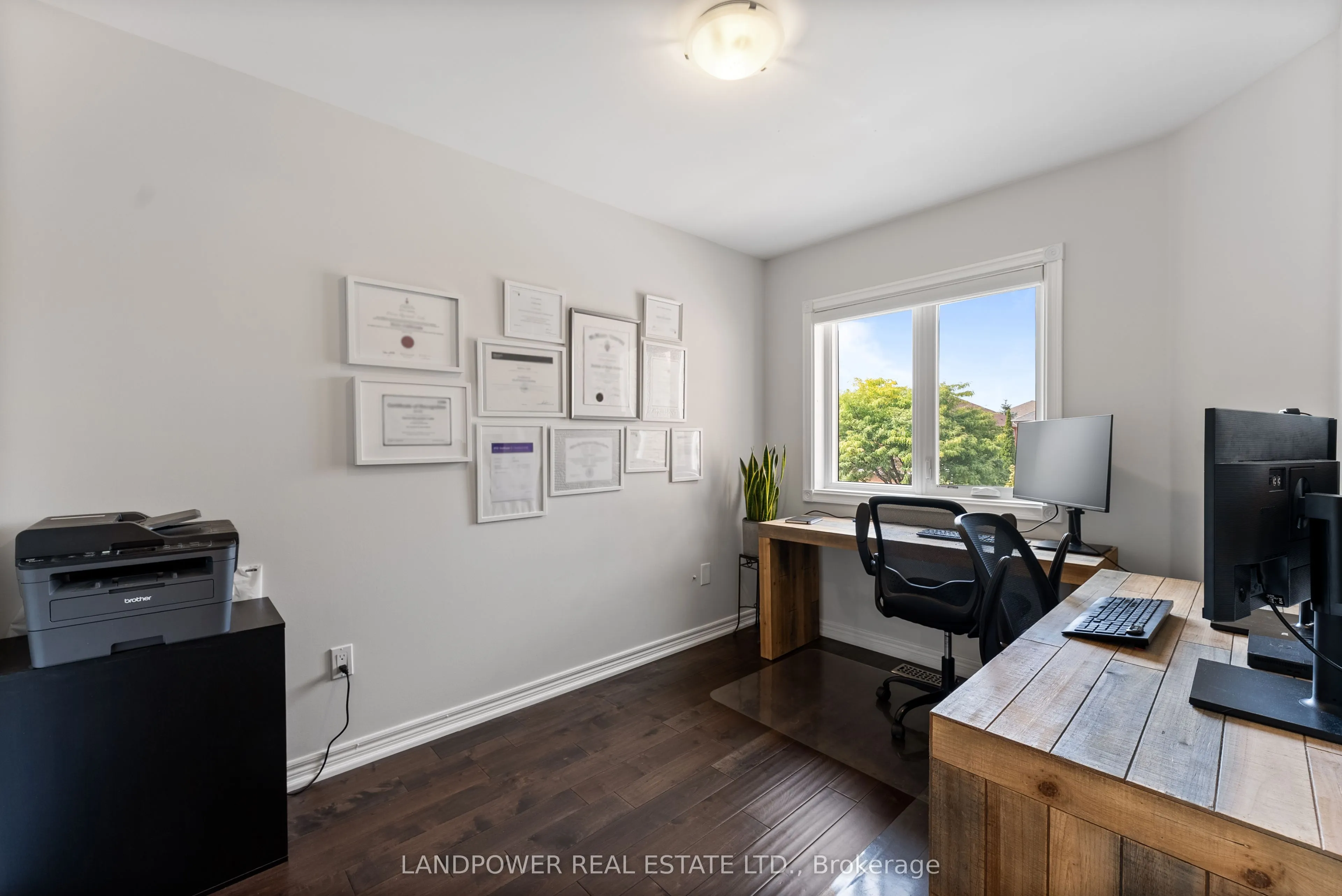 57 Royal Appian Crescent