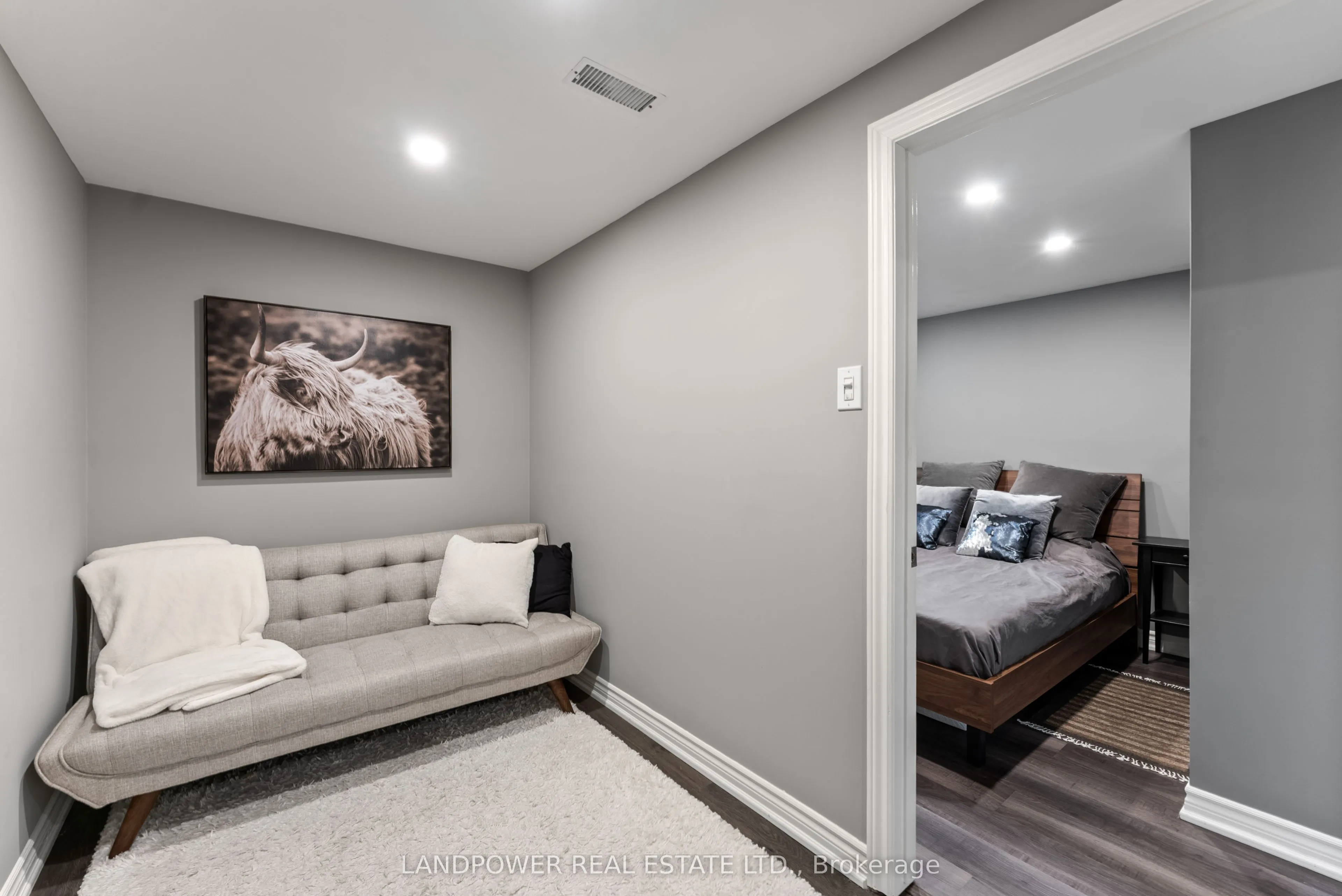 57 Royal Appian Crescent