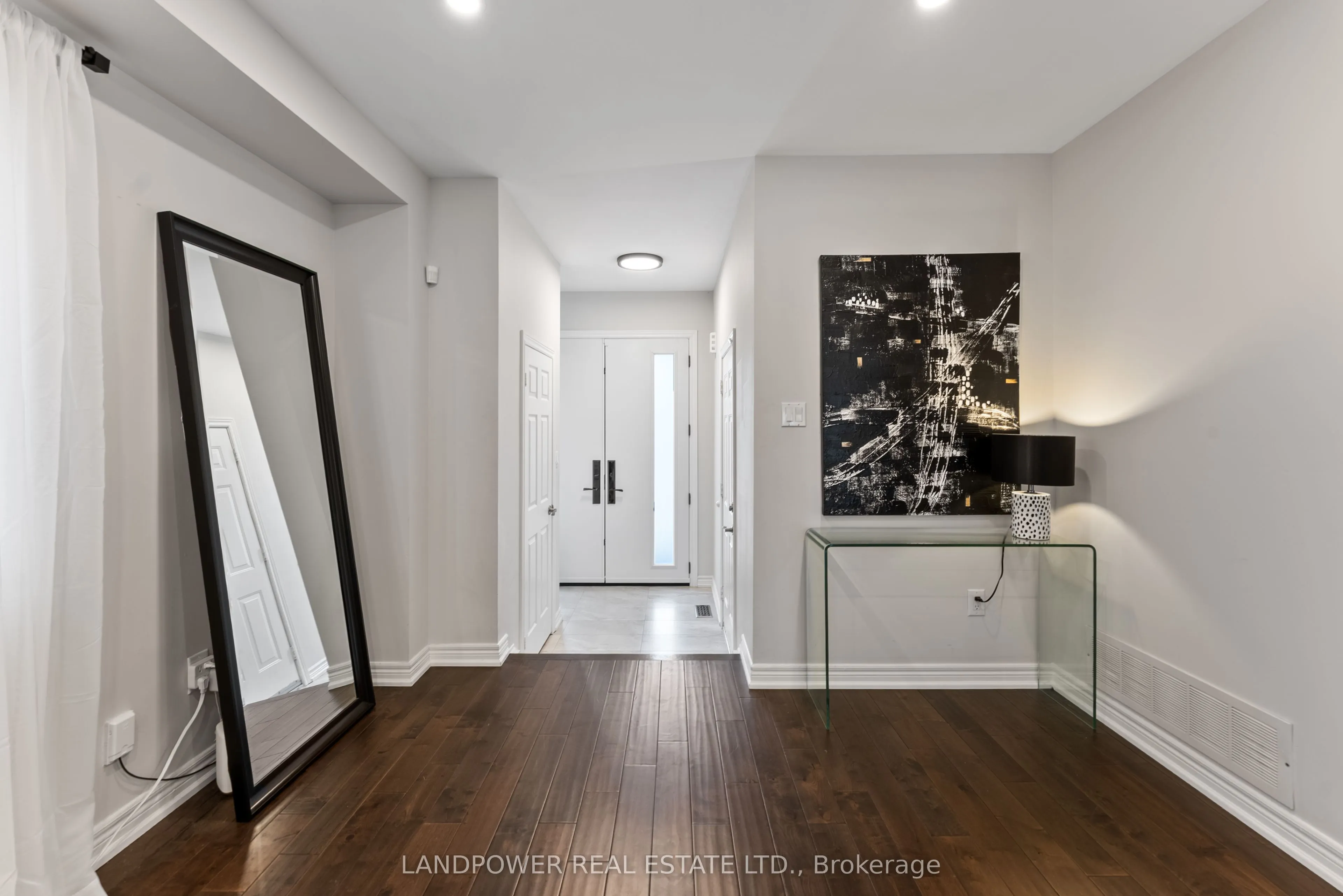 57 Royal Appian Crescent