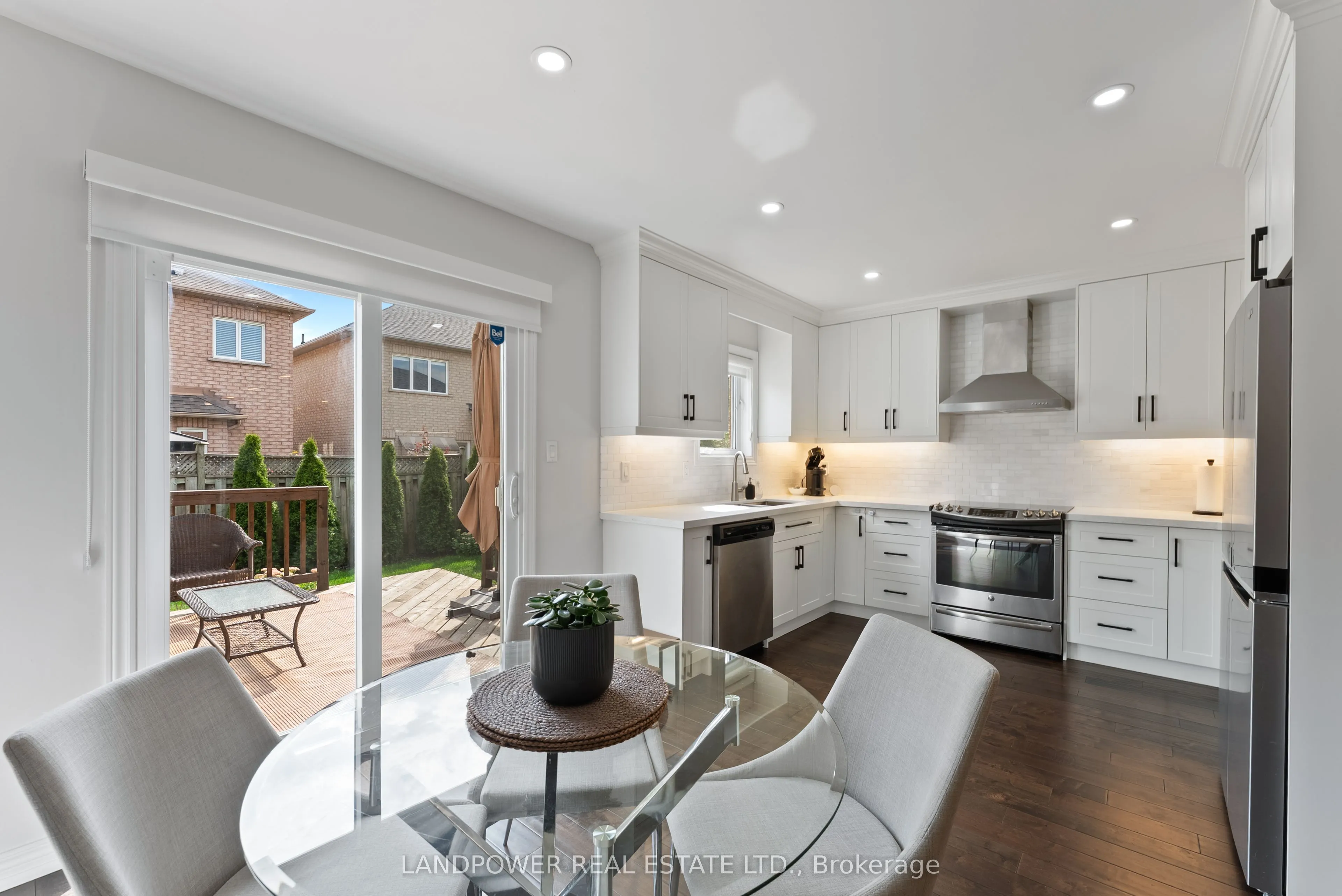 57 Royal Appian Crescent