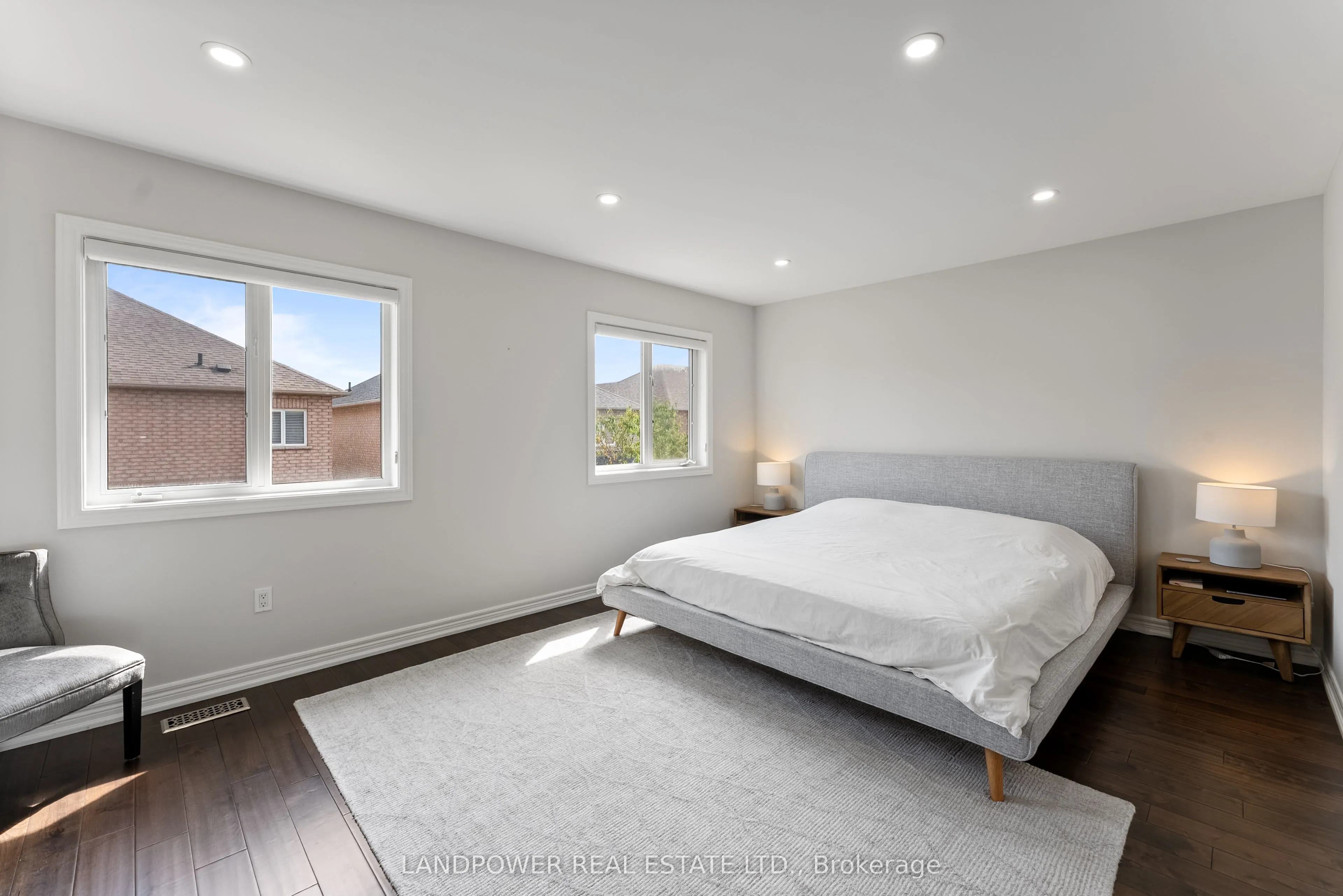 57 Royal Appian Crescent