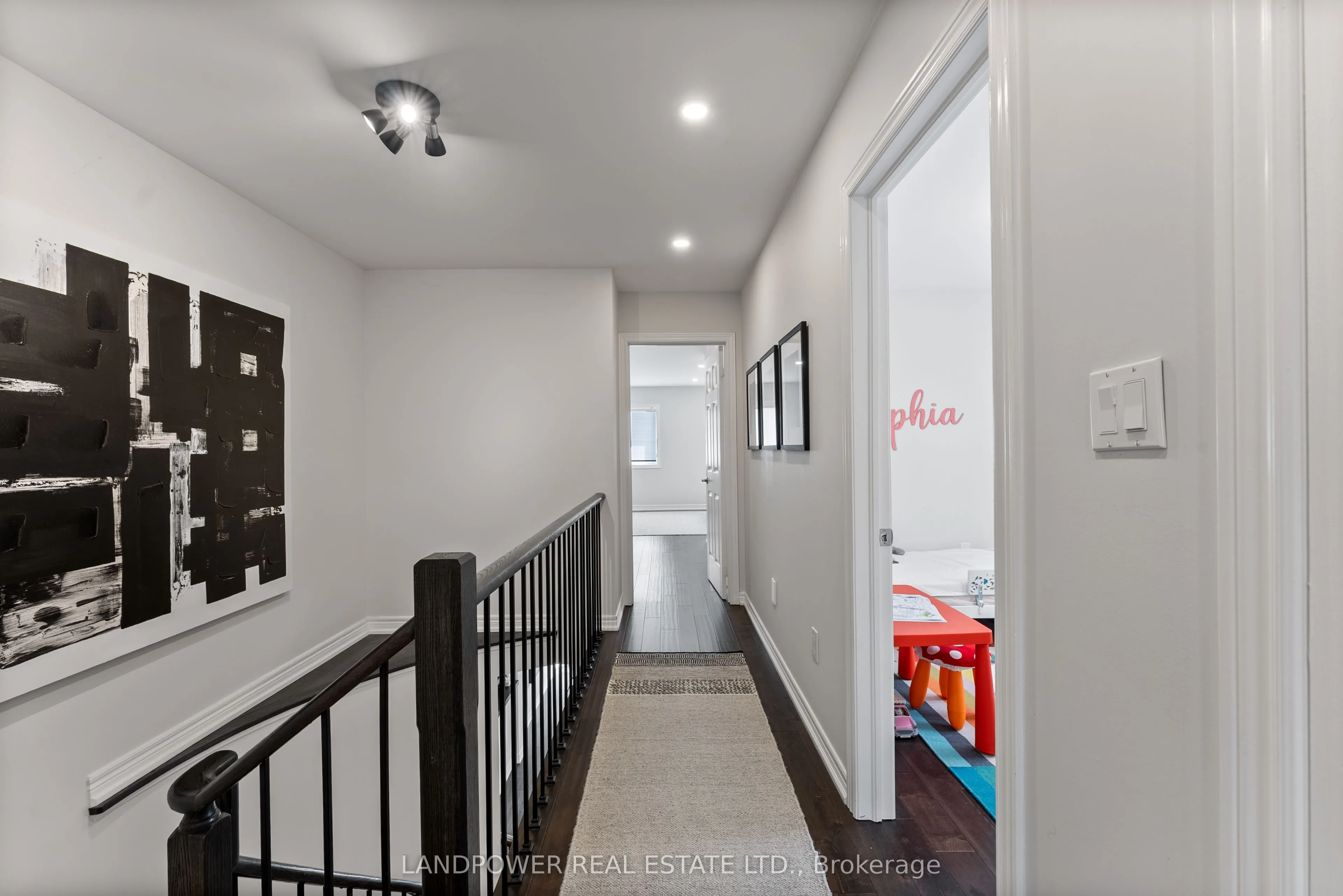 57 Royal Appian Crescent