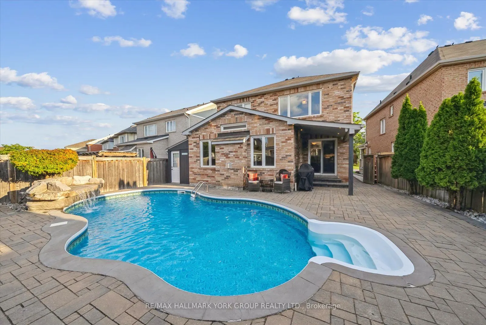 254 Meadowhawk Trail