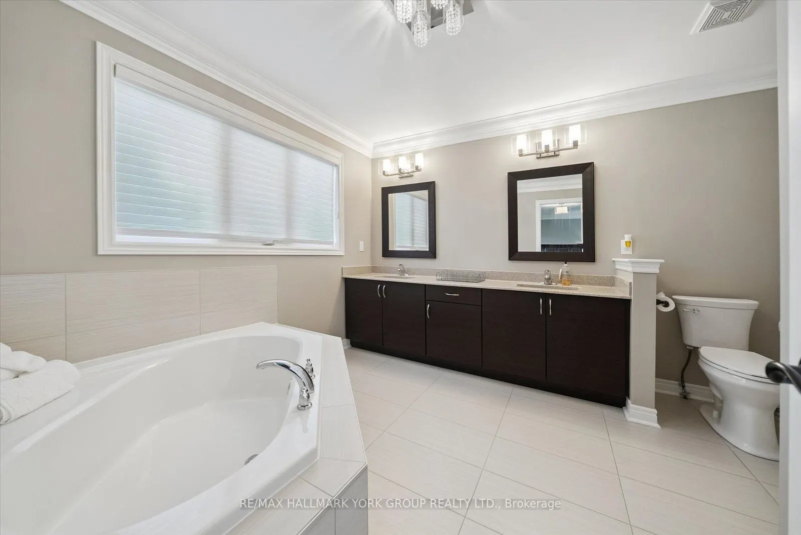254 Meadowhawk Trail