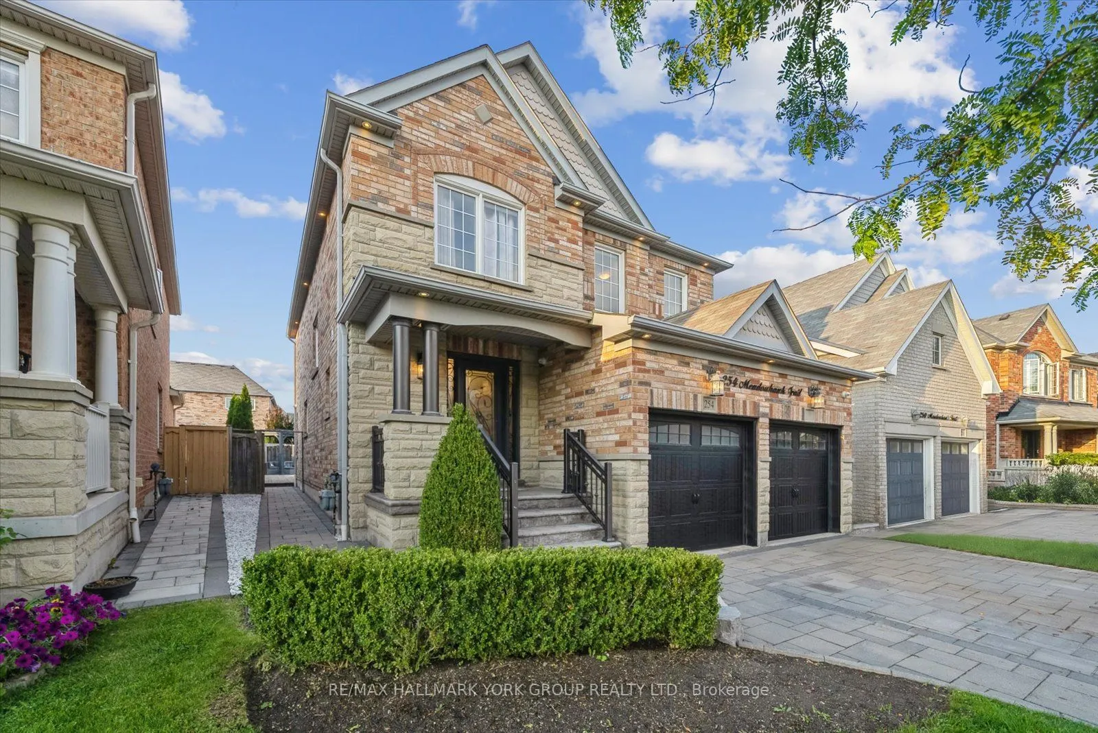 254 Meadowhawk Trail