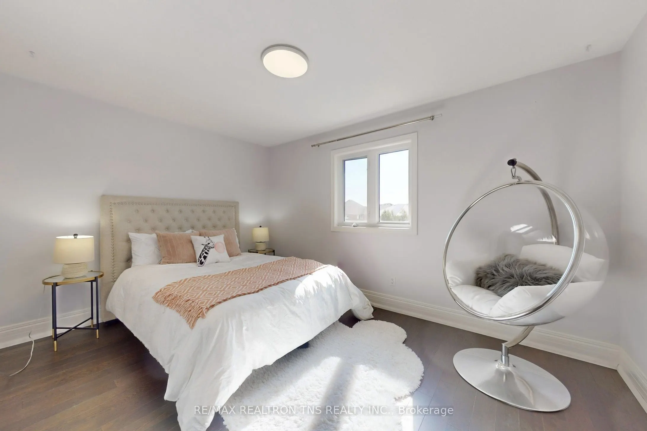 177 Alpine Crescent