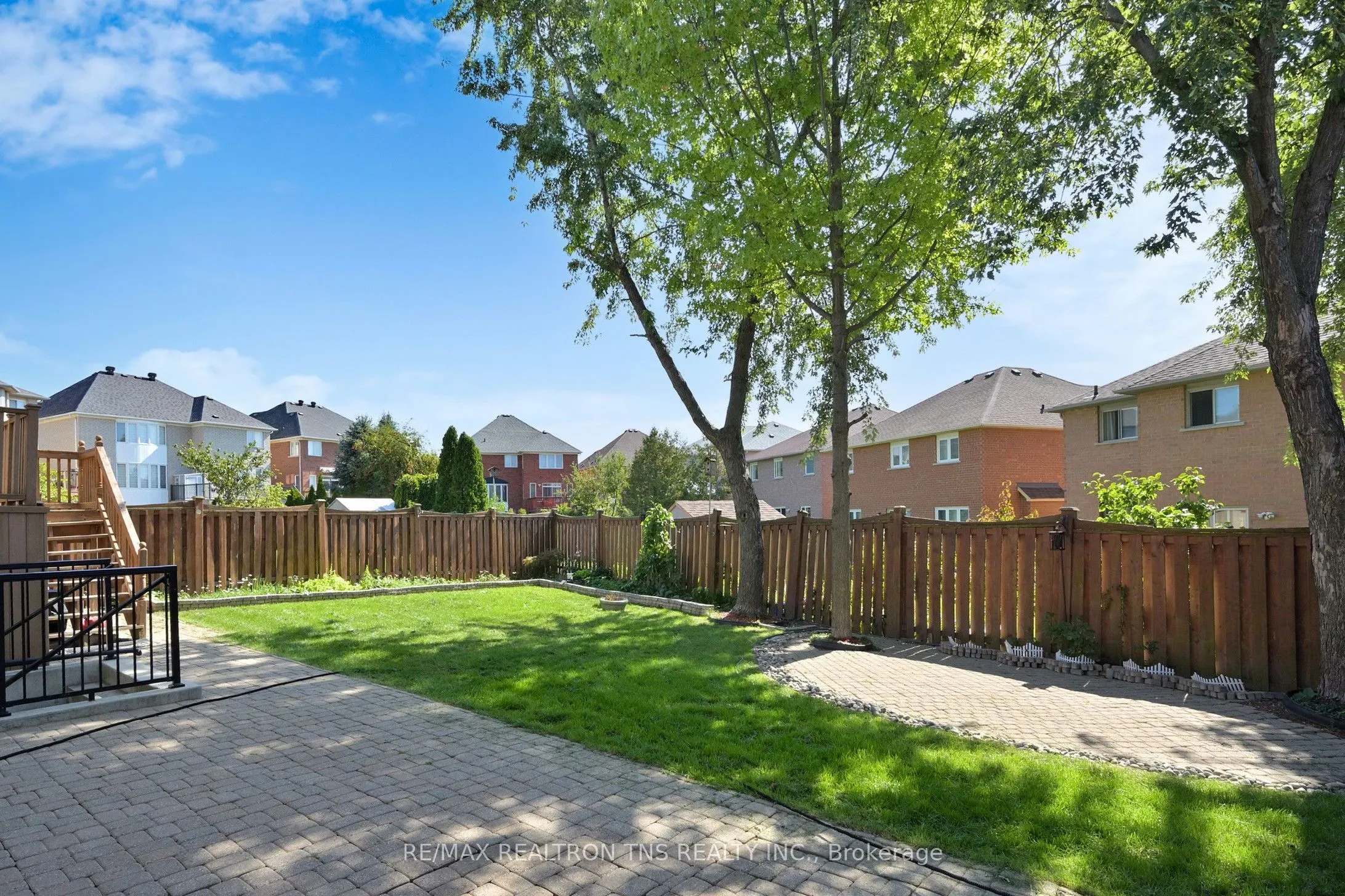 177 Alpine Crescent