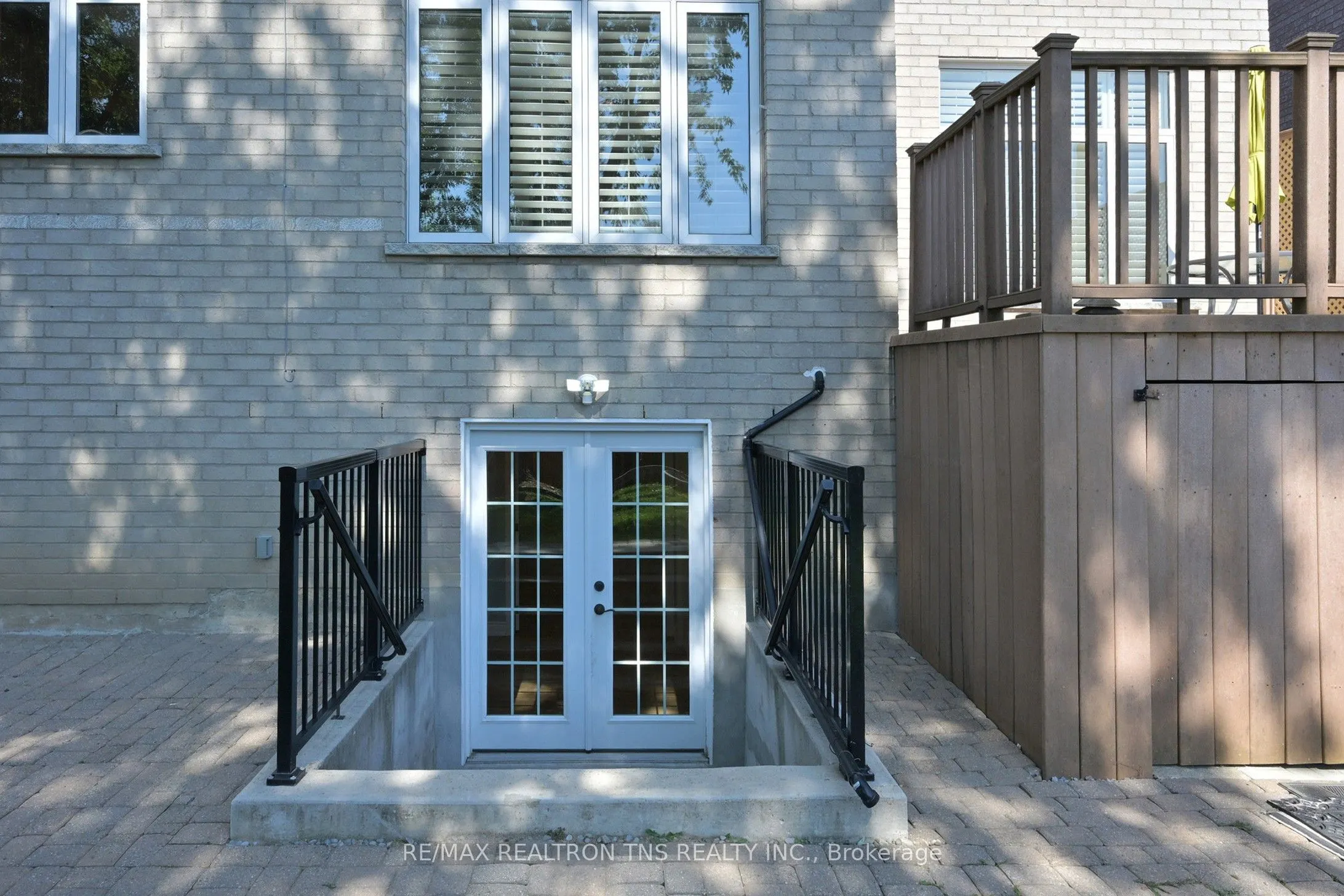 177 Alpine Crescent