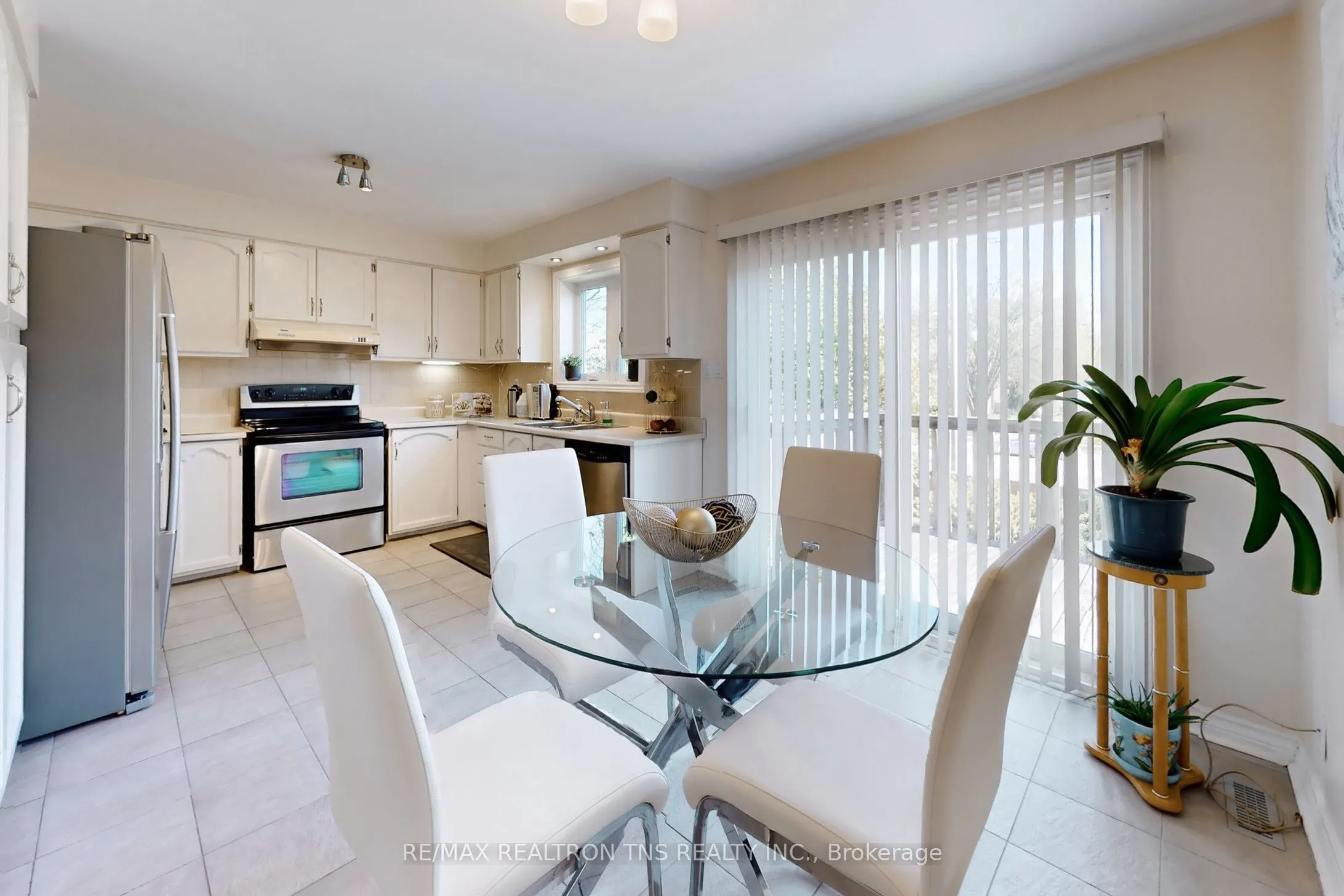 33 Somerset Crescent