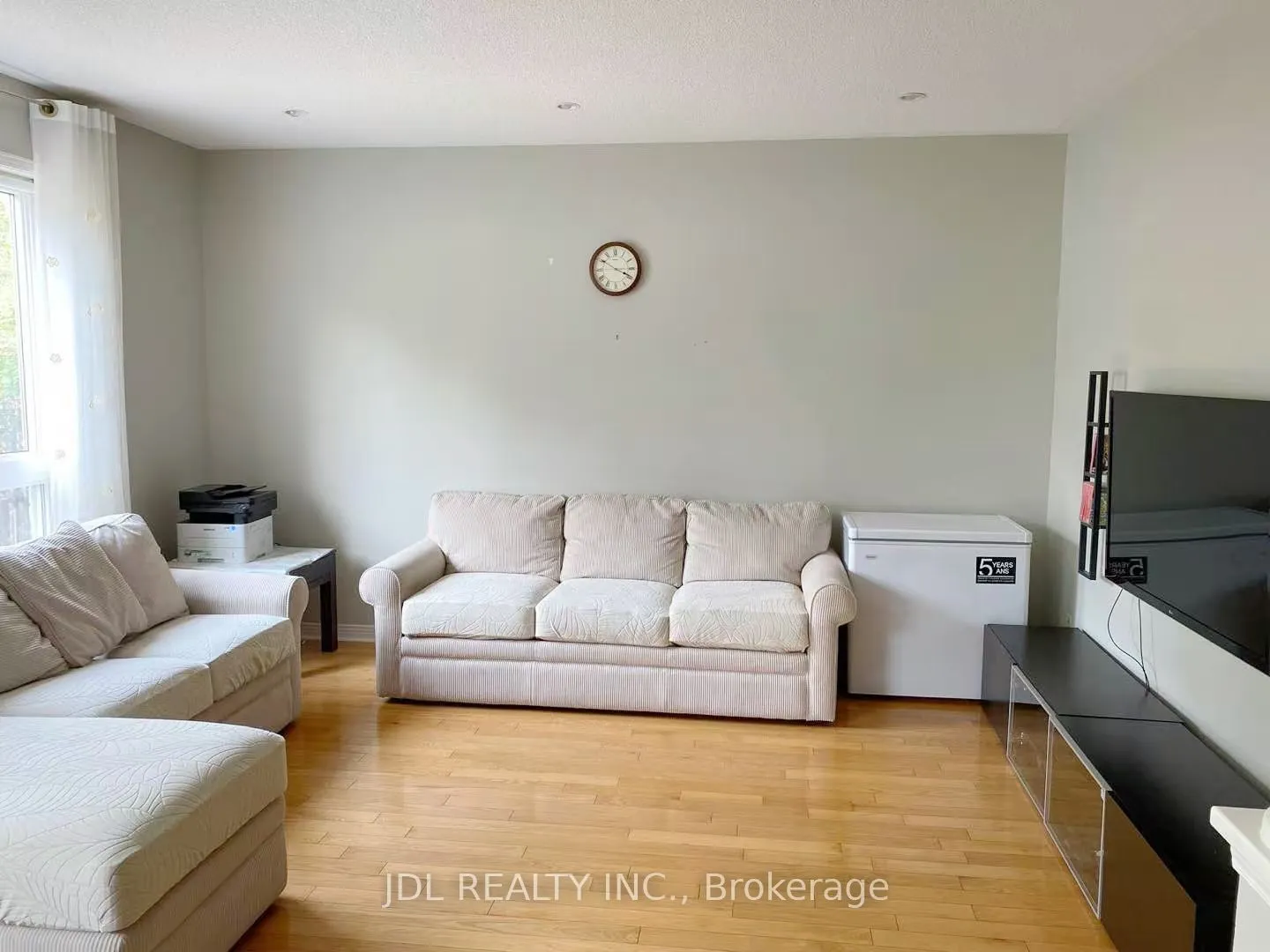 54 Joseph Glover Avenue