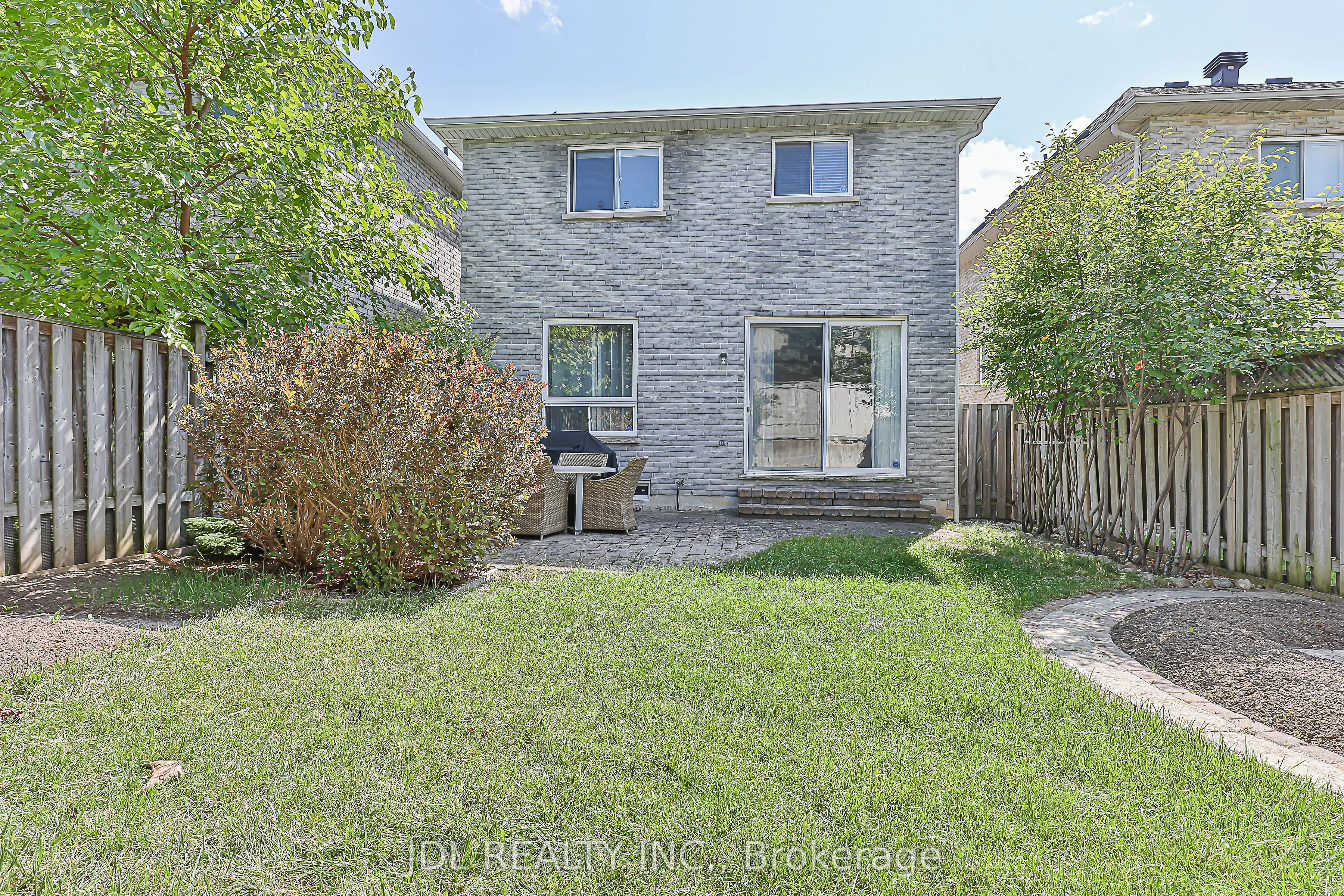 54 Joseph Glover Avenue