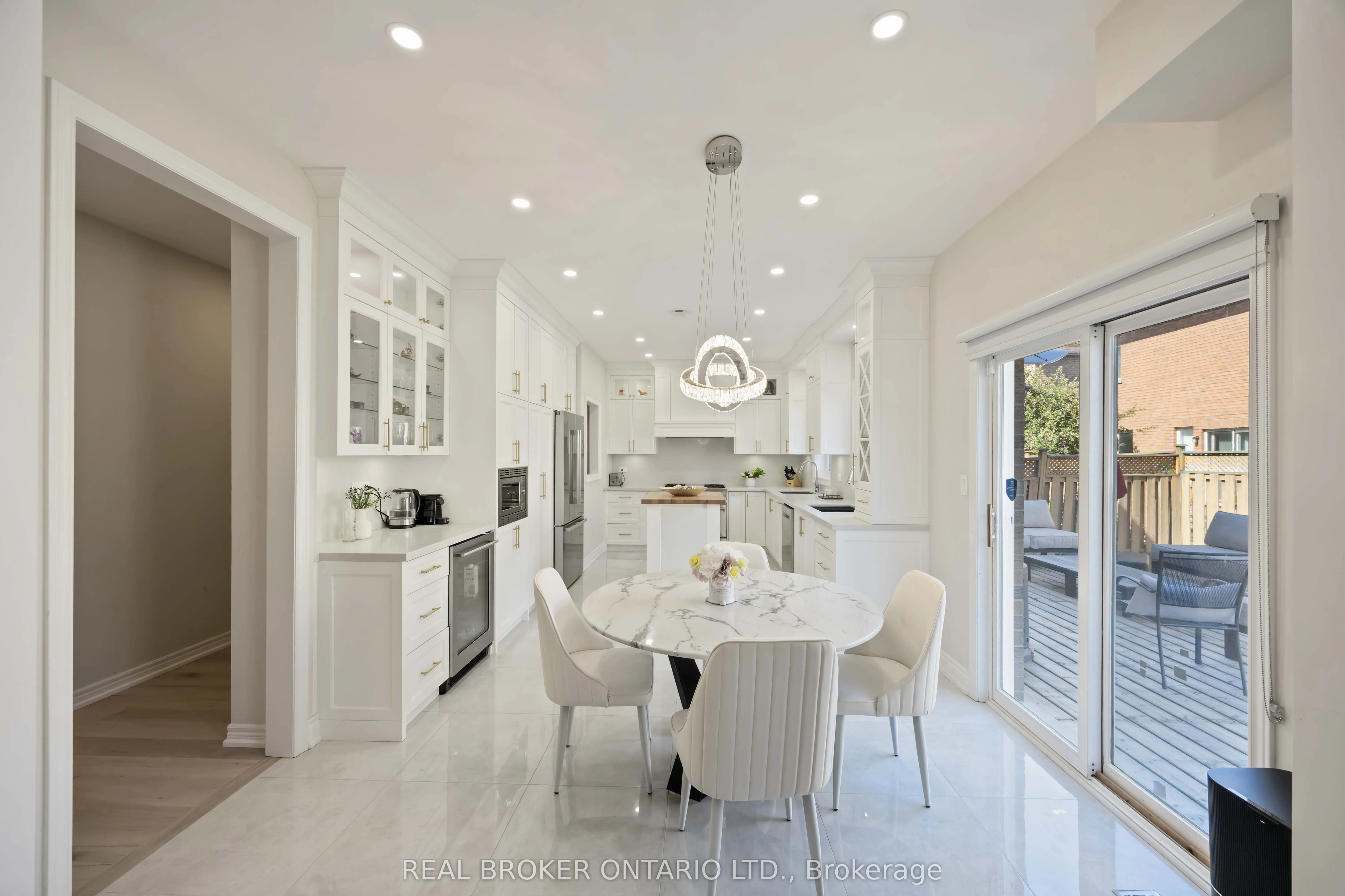 16 Yoho Avenue