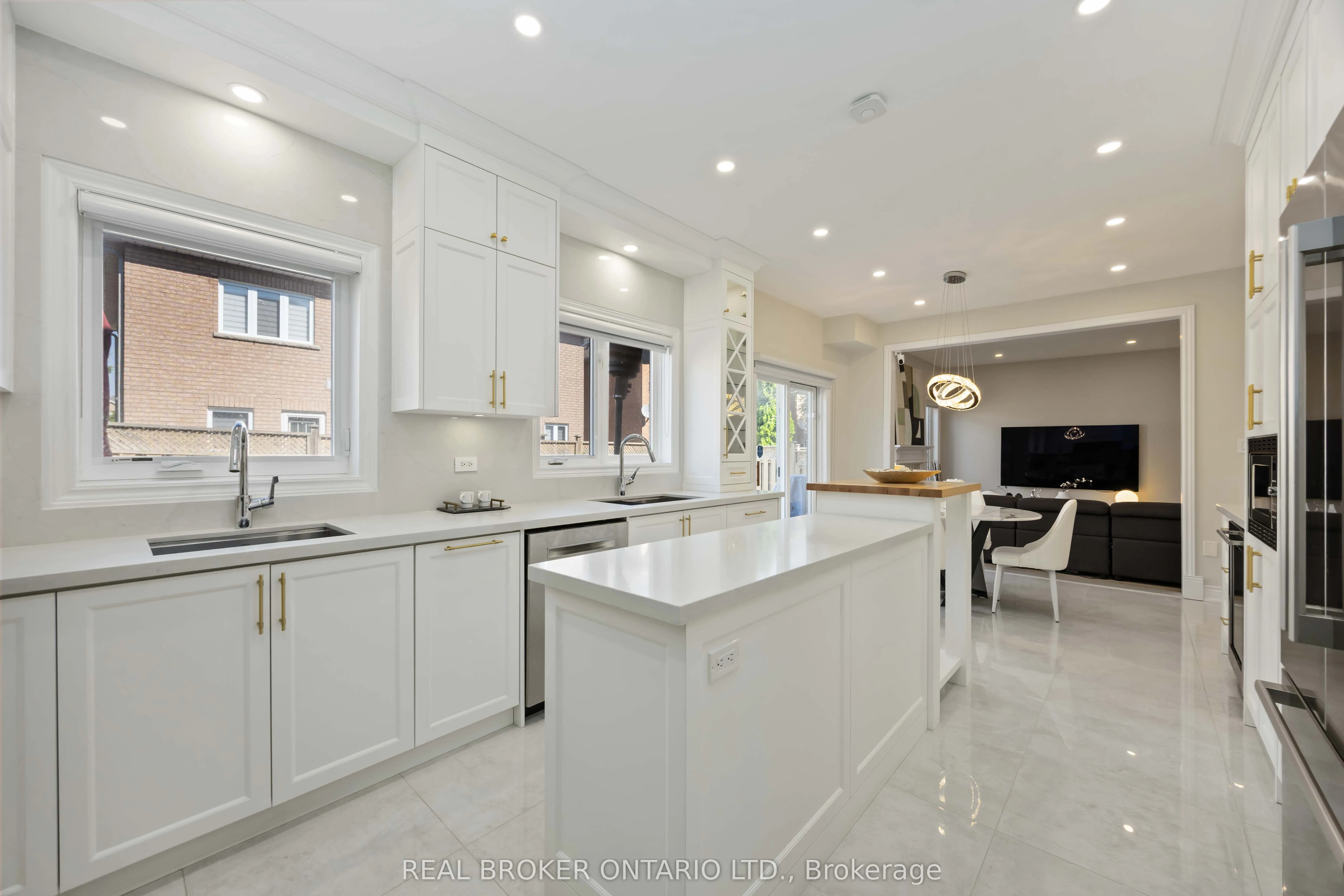 16 Yoho Avenue