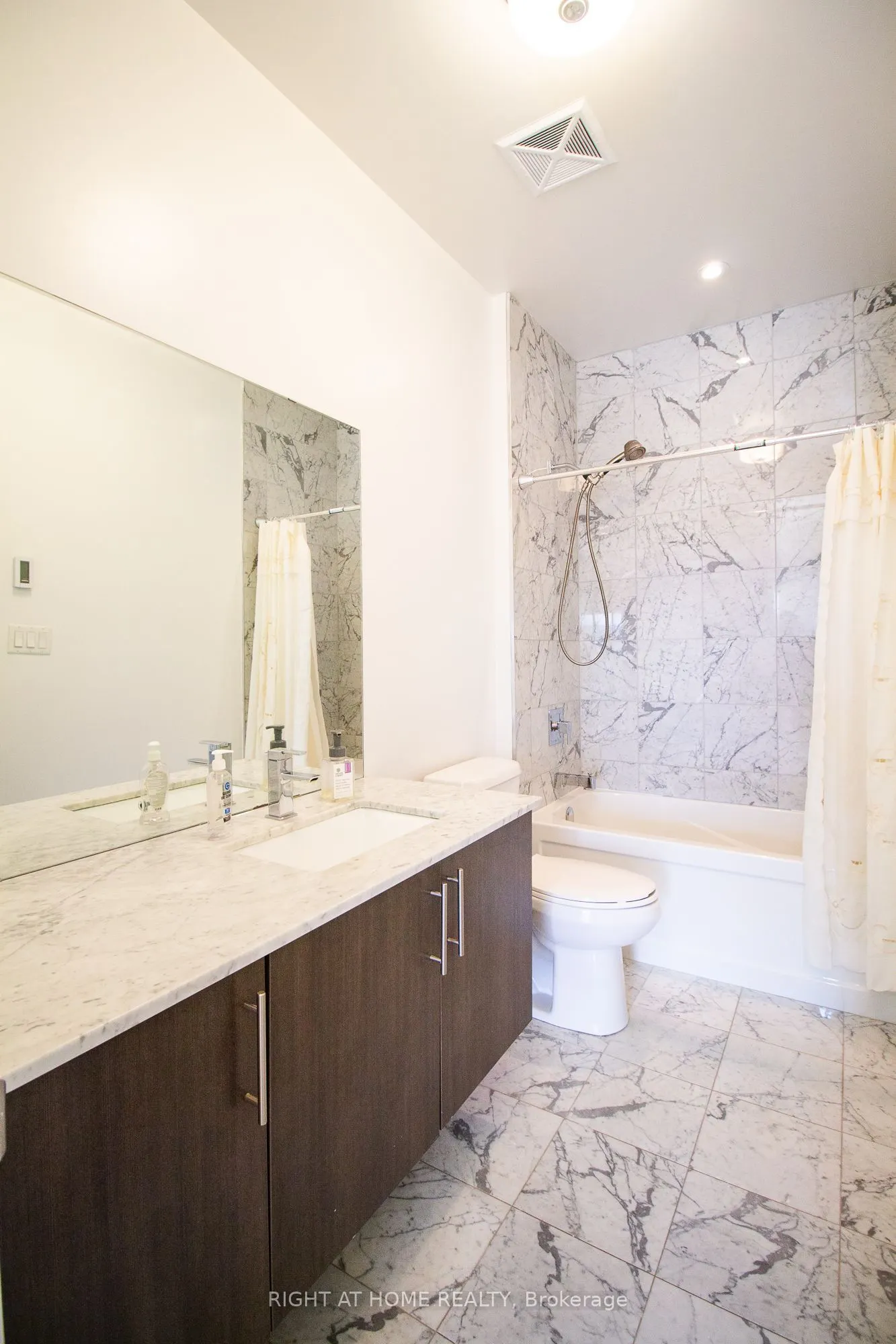 15277 Yonge Street, #704A