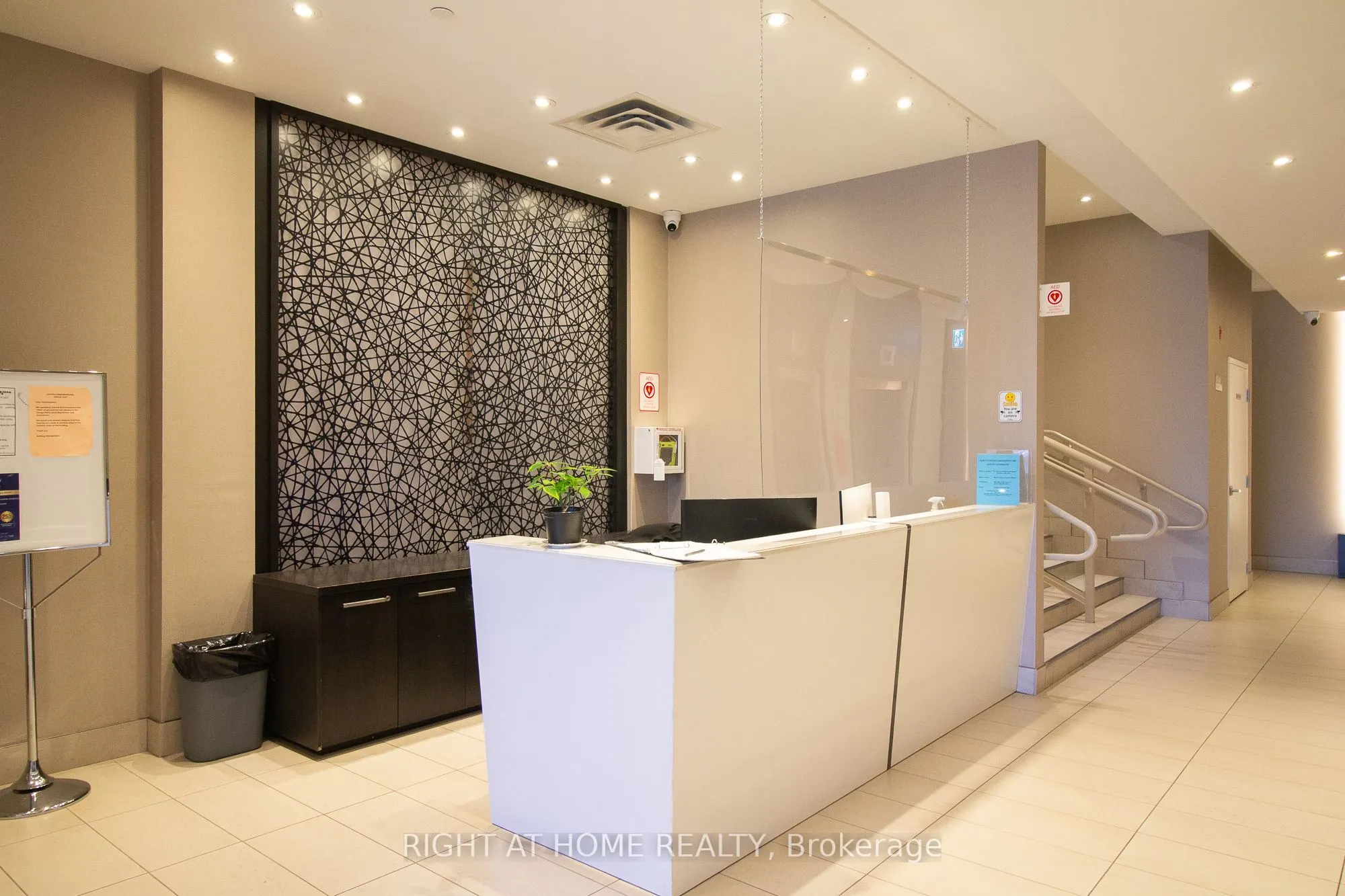 15277 Yonge Street, #704A