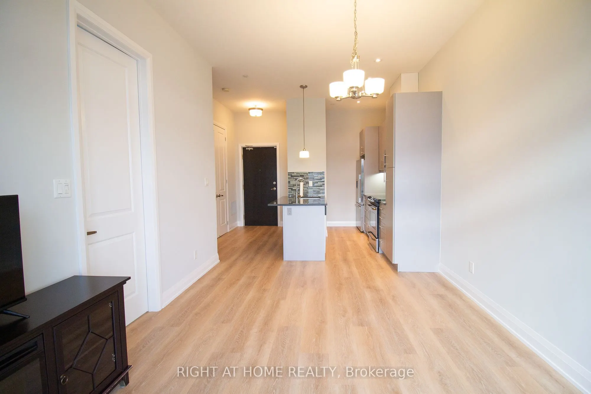 15277 Yonge Street, #704A