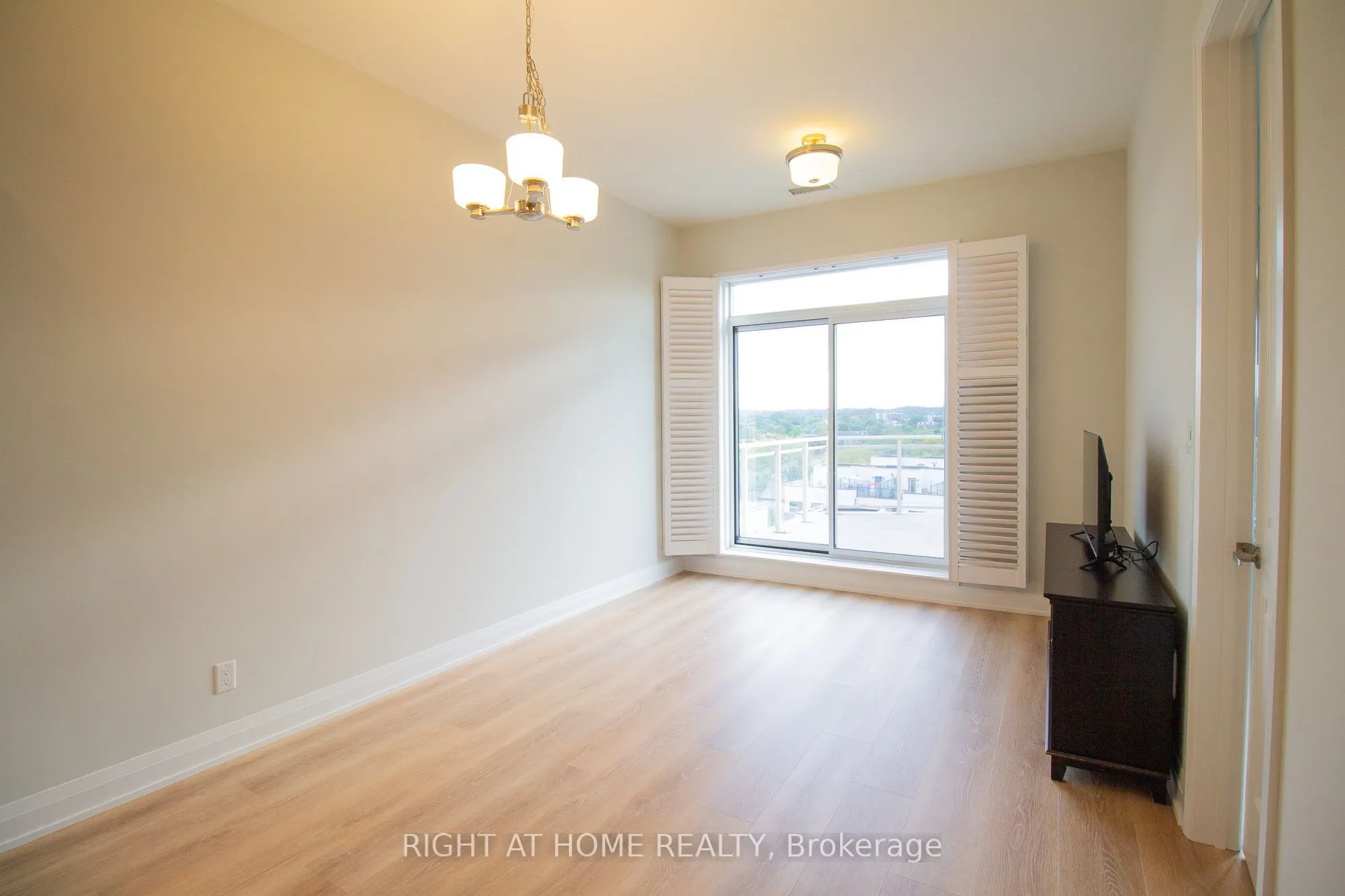 15277 Yonge Street, #704A