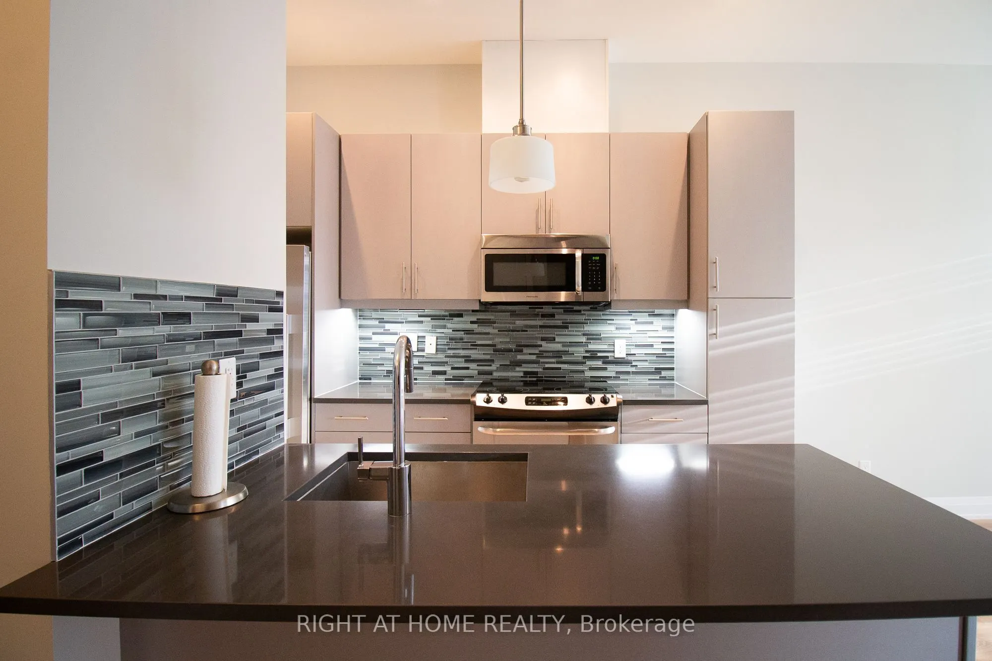 15277 Yonge Street, #704A