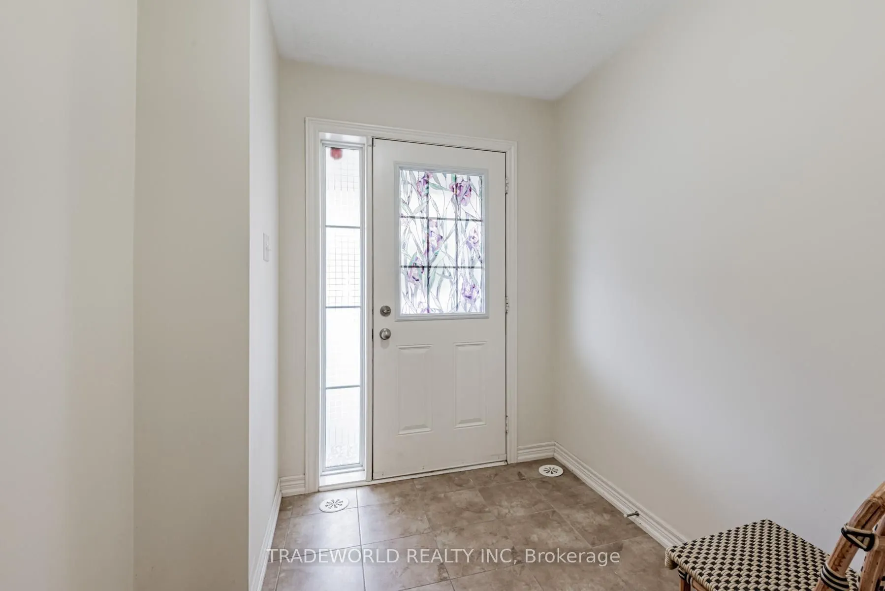 11 Roy Grove Way