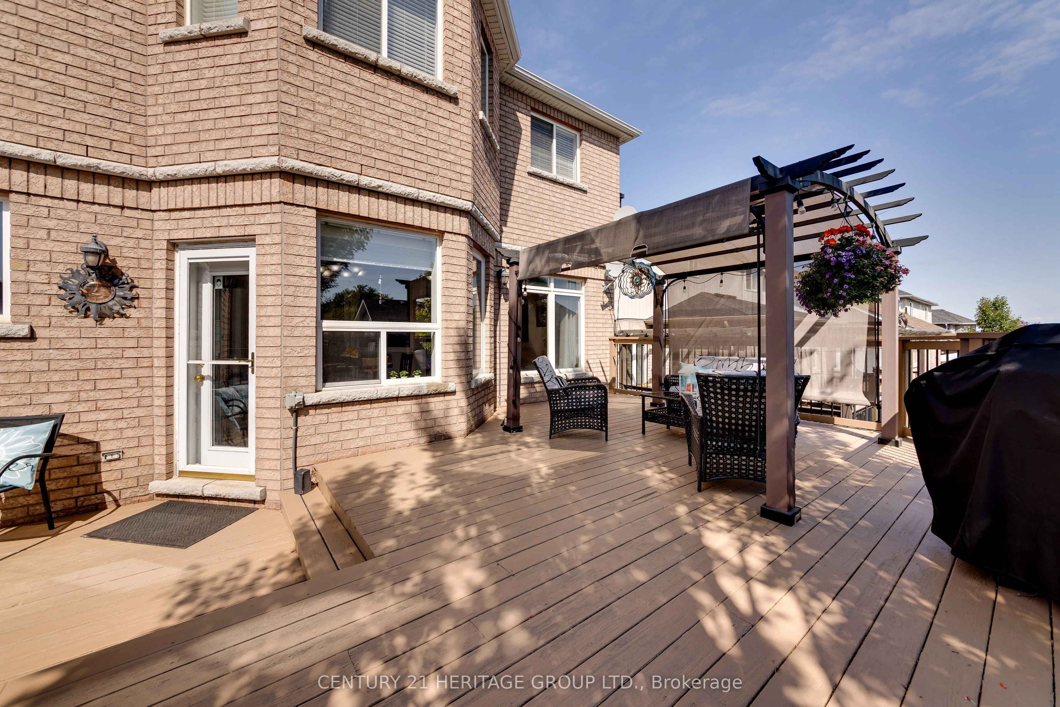 33 Highland Terrace