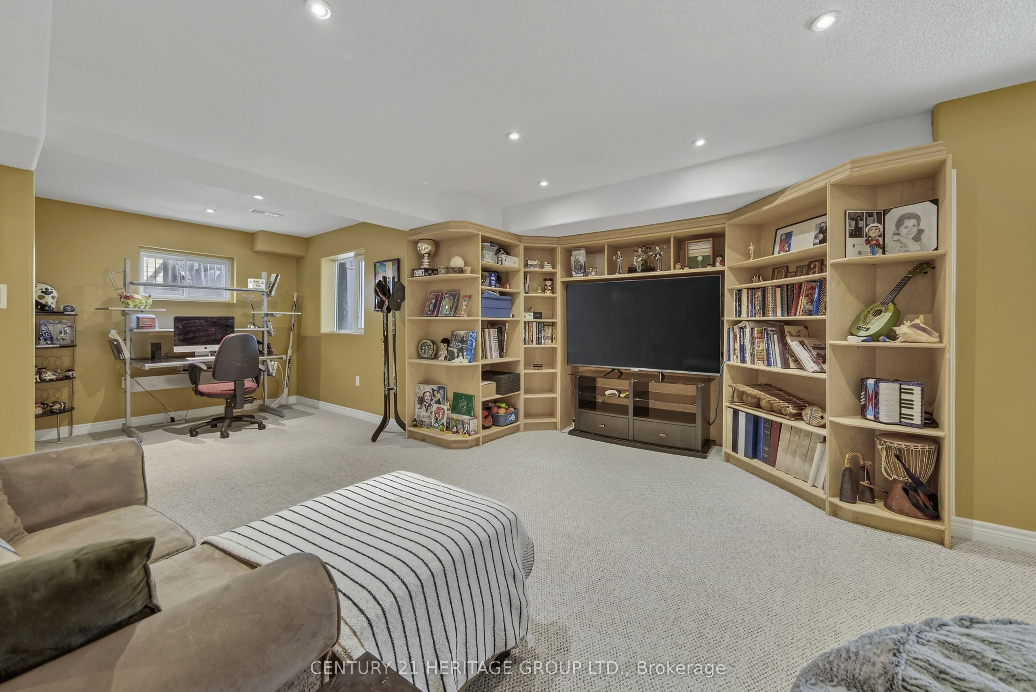 33 Highland Terrace
