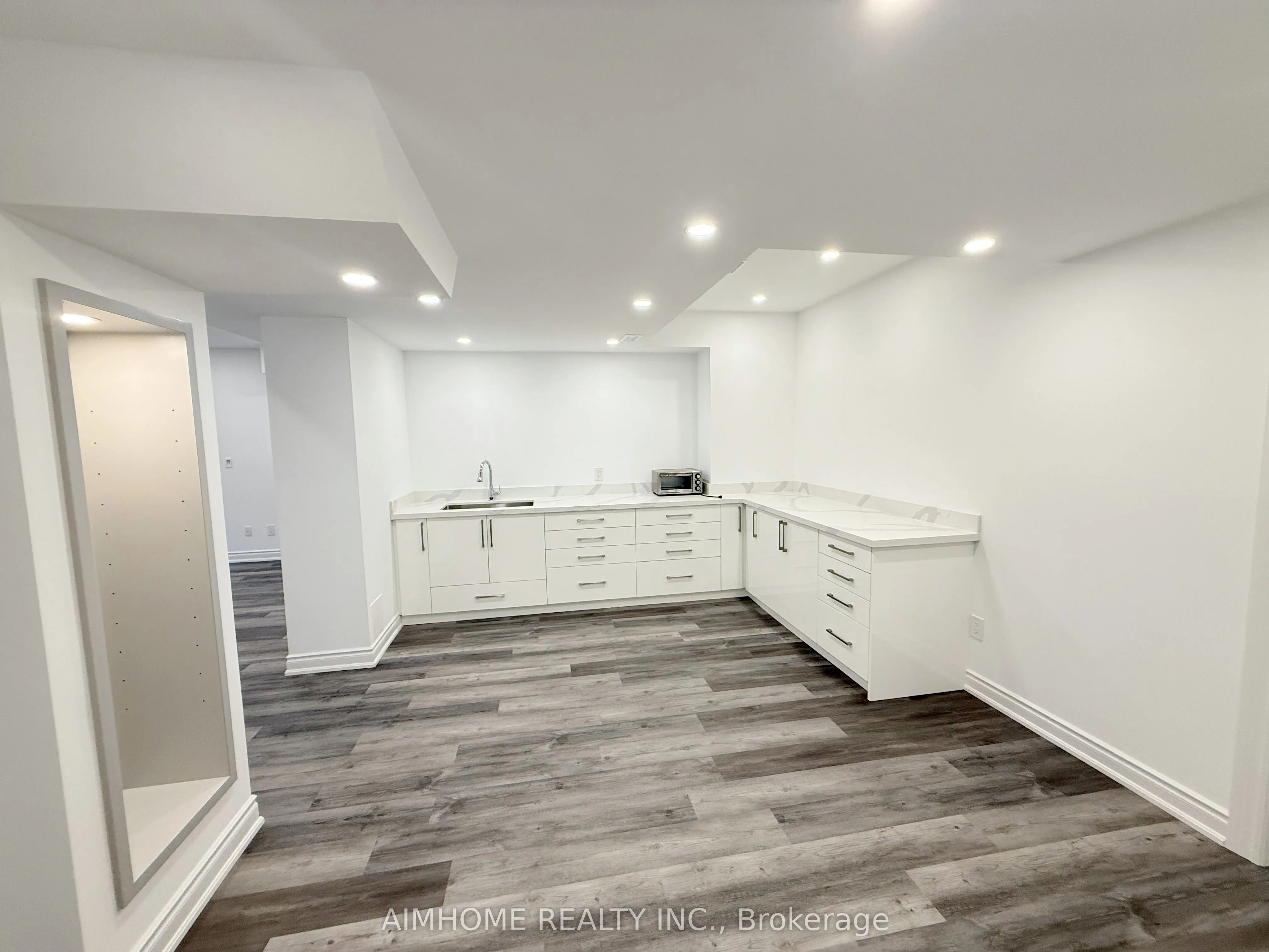 141 Maple Ridge Crescent
