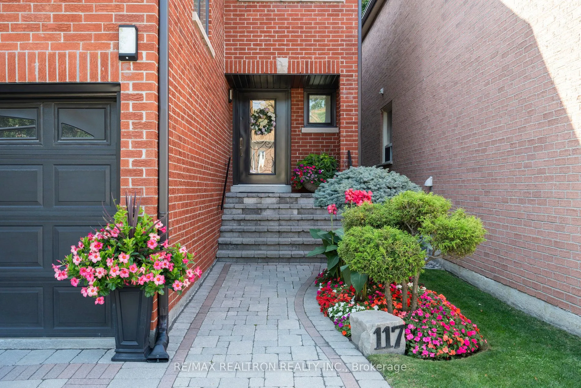 117 Glen Crescent