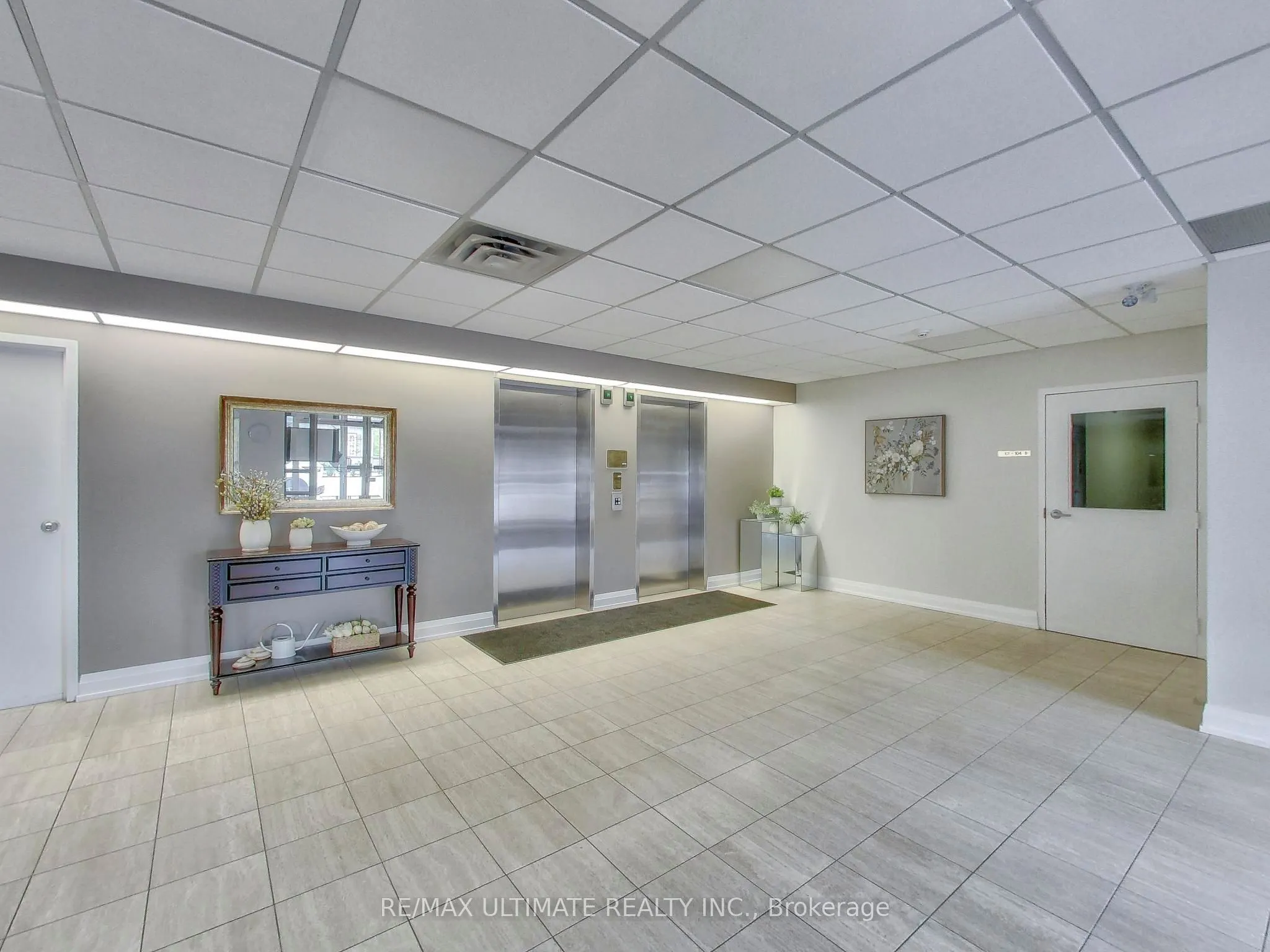 30 Wilson Street, #101