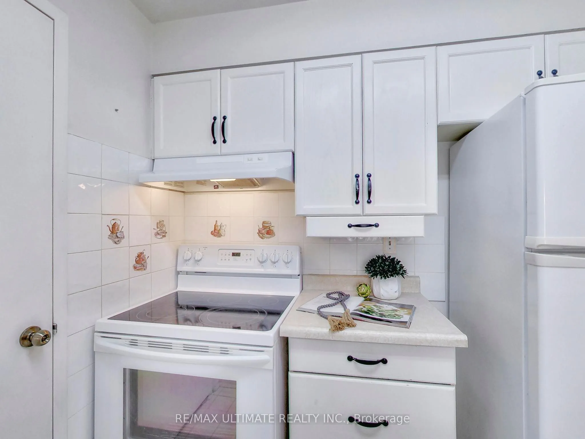 30 Wilson Street, #101