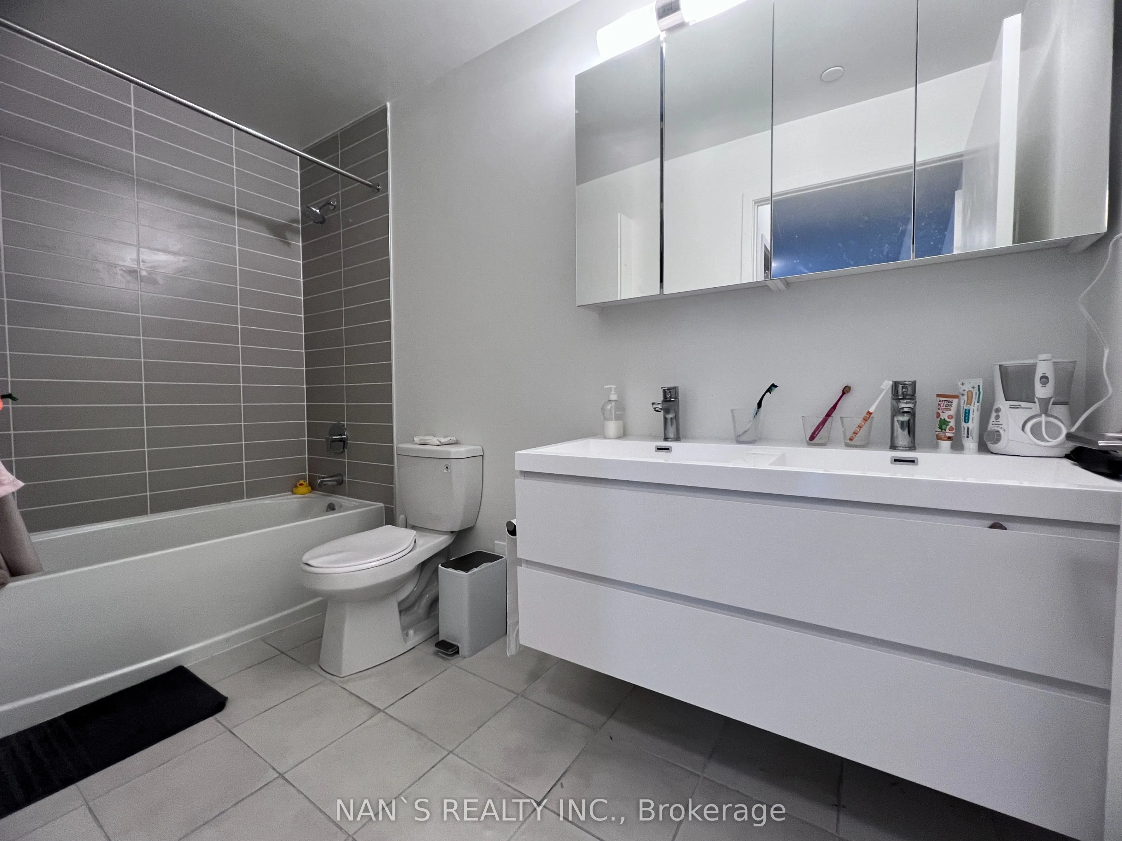 38 Simcoe Promenade Circle, #C418