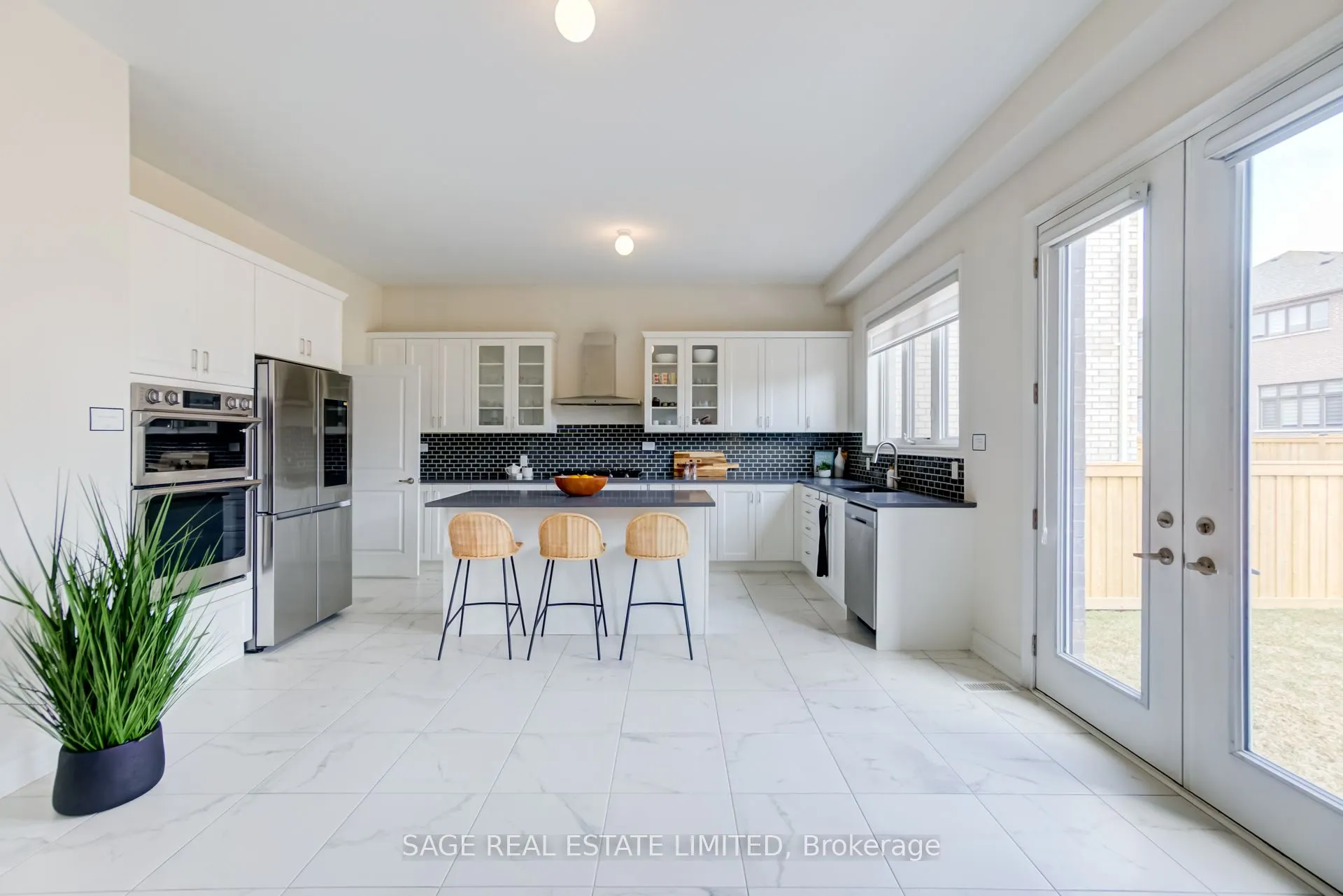 3 Joiner Circle