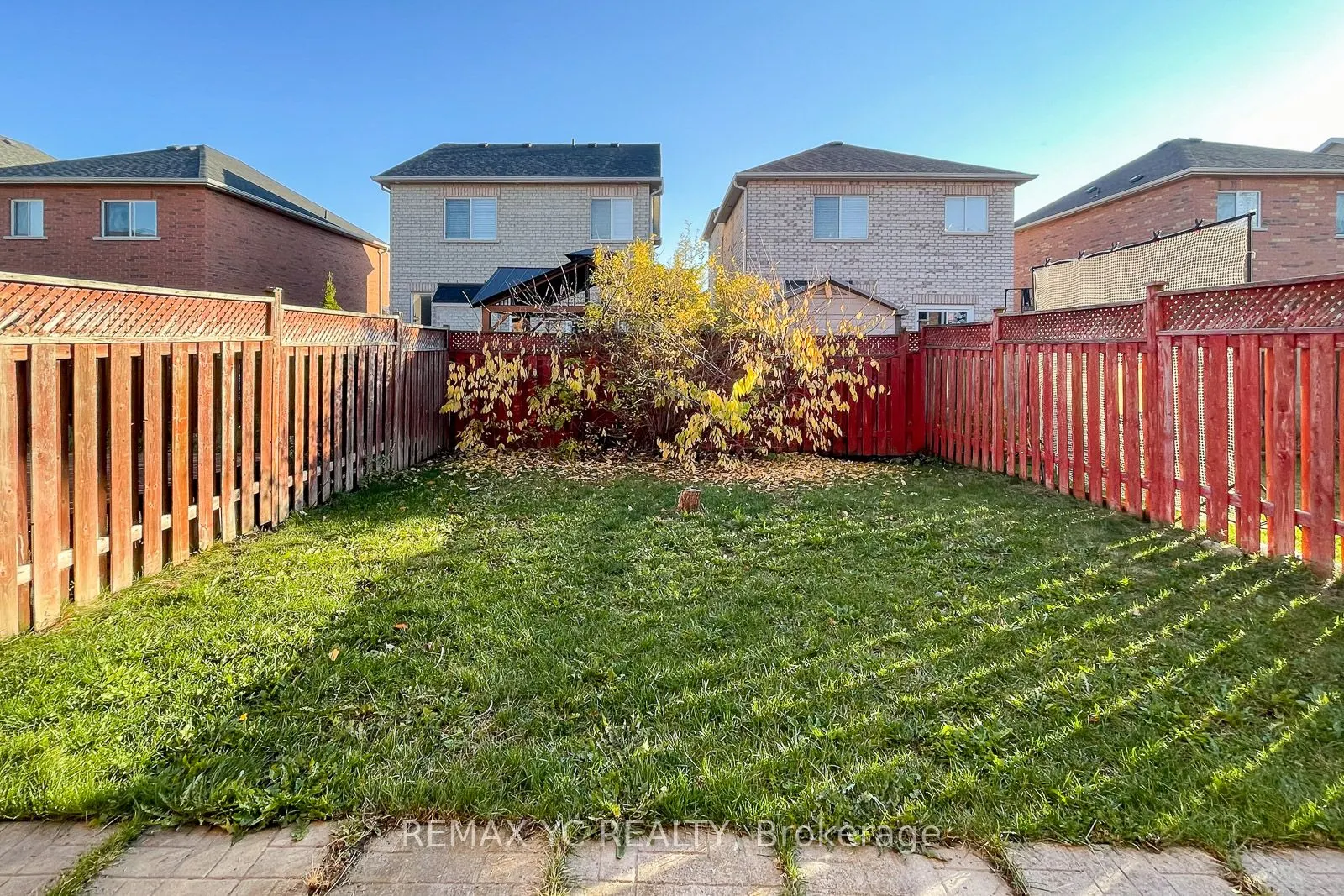 110 Dolce Crescent