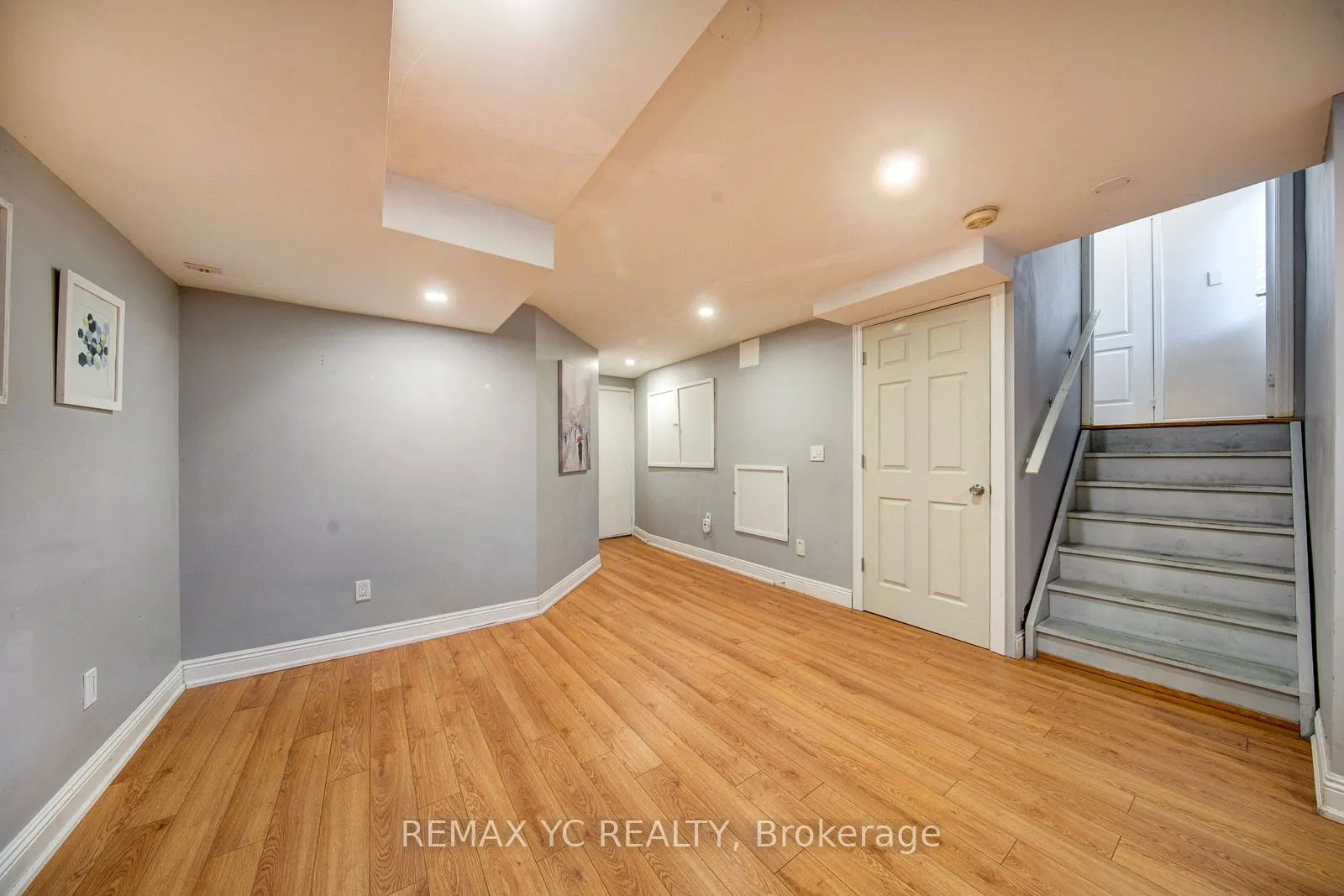 110 Dolce Crescent