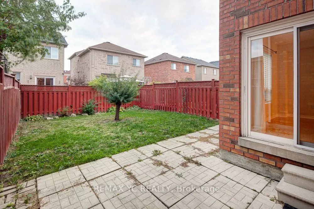 110 Dolce Crescent