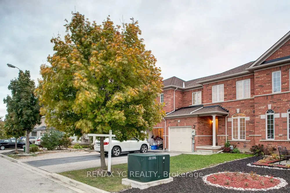 110 Dolce Crescent