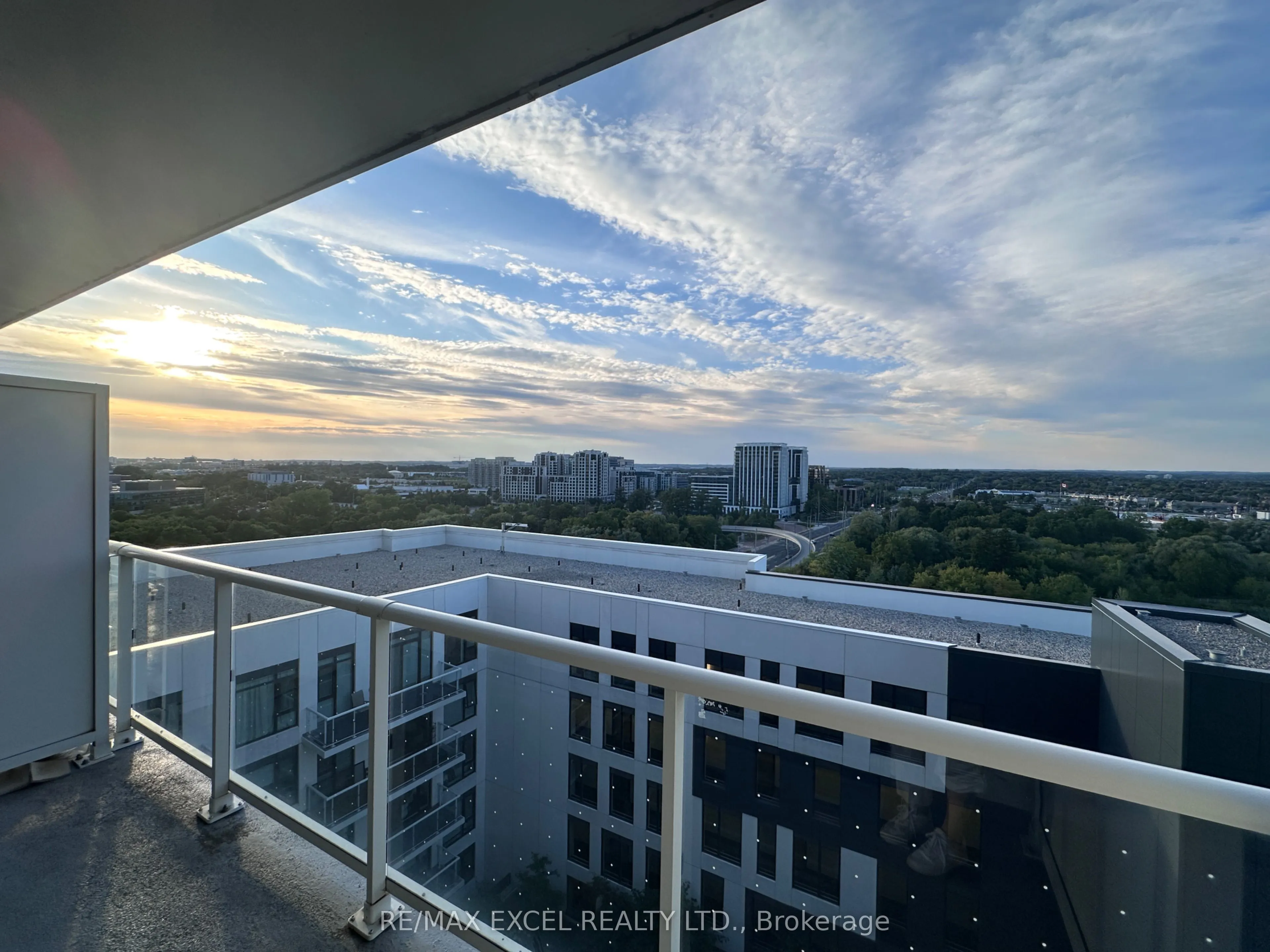 10 Rouge Valley Drive W, #1204A