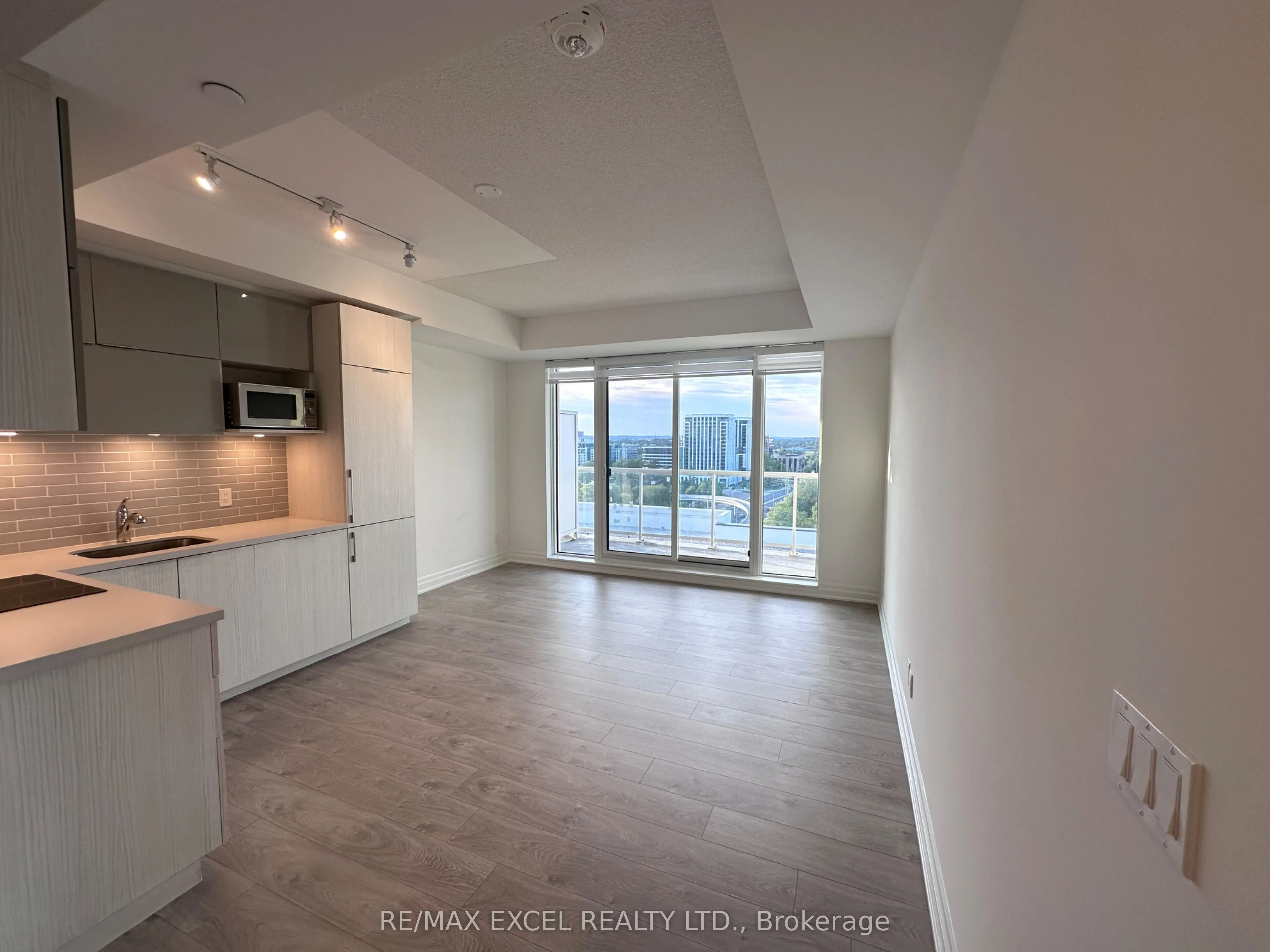 10 Rouge Valley Drive W, #1204A
