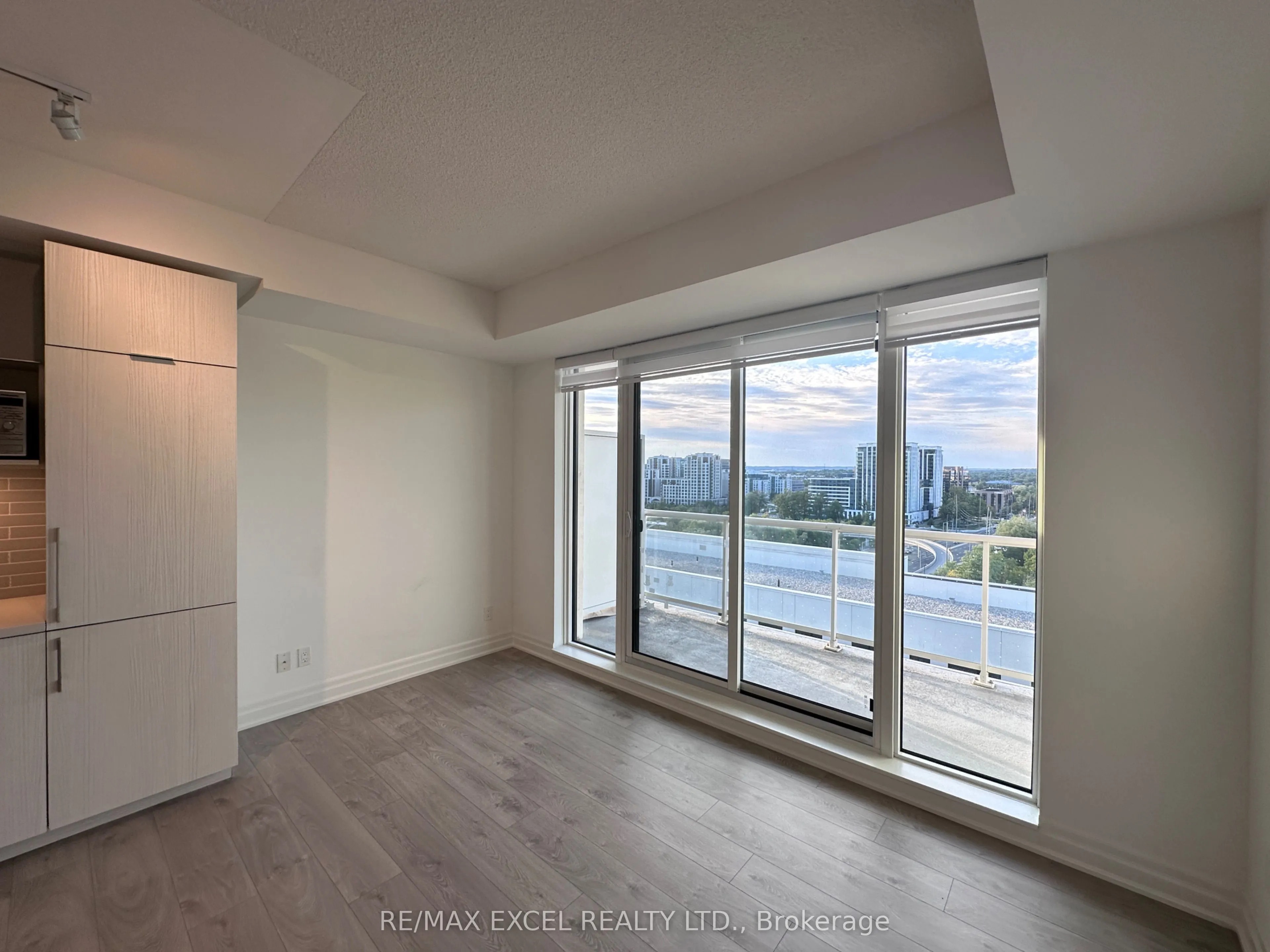 10 Rouge Valley Drive W, #1204A