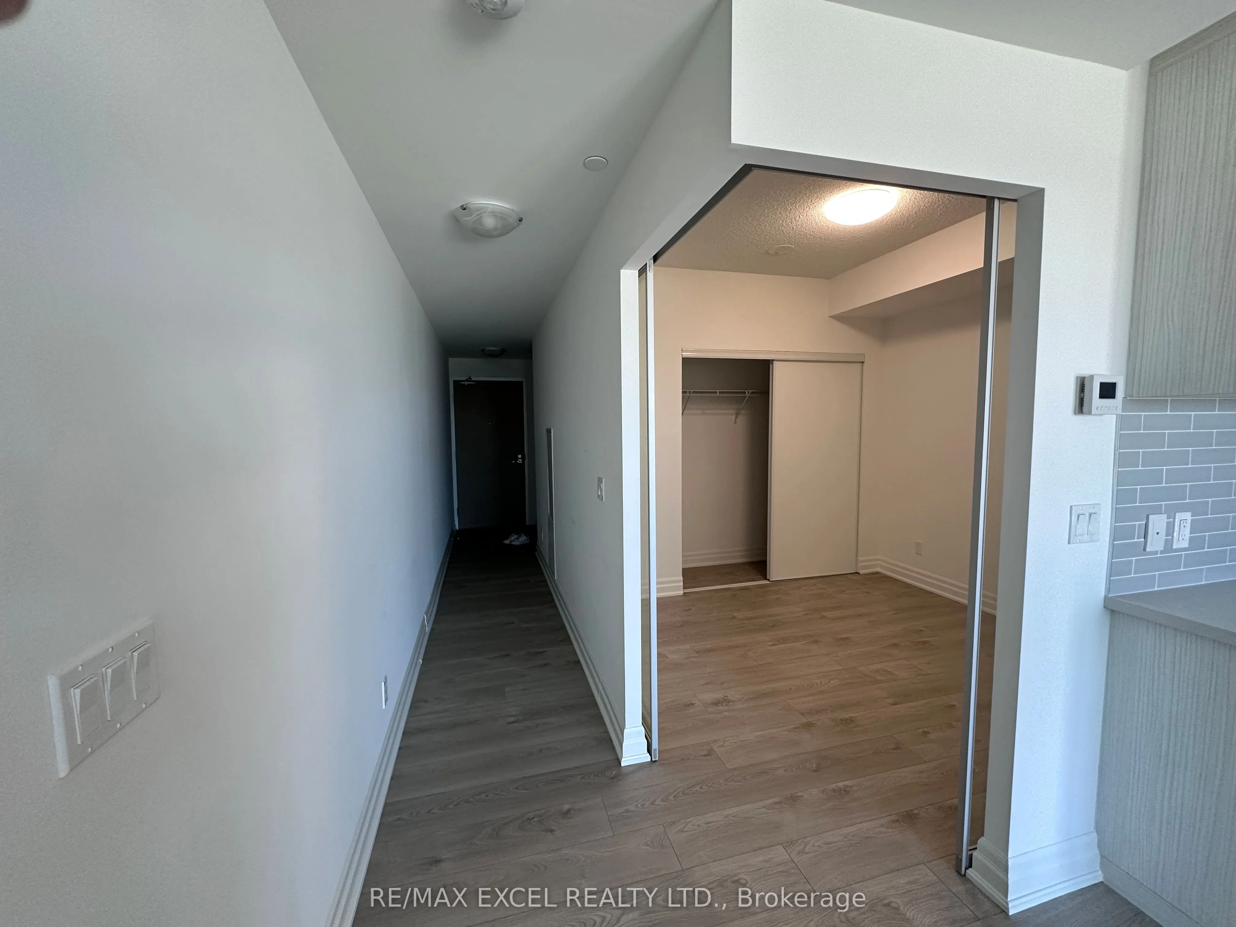 10 Rouge Valley Drive W, #1204A
