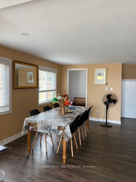 72 Lakeside Drive