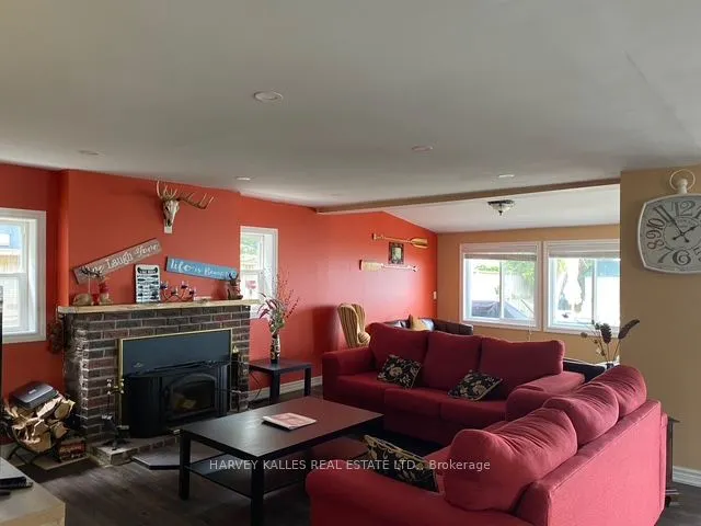 72 Lakeside Drive