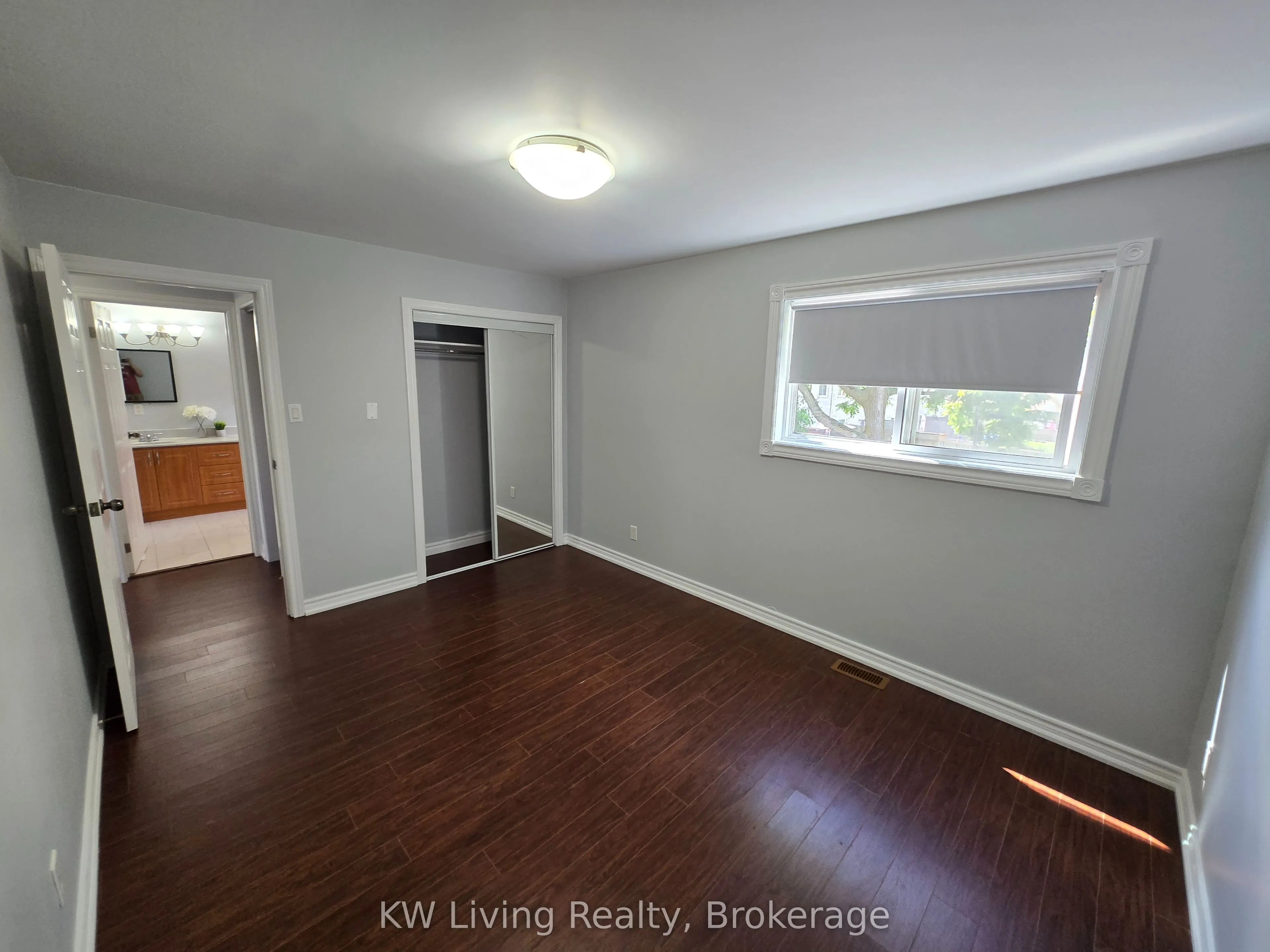 6 Ravenswood Drive