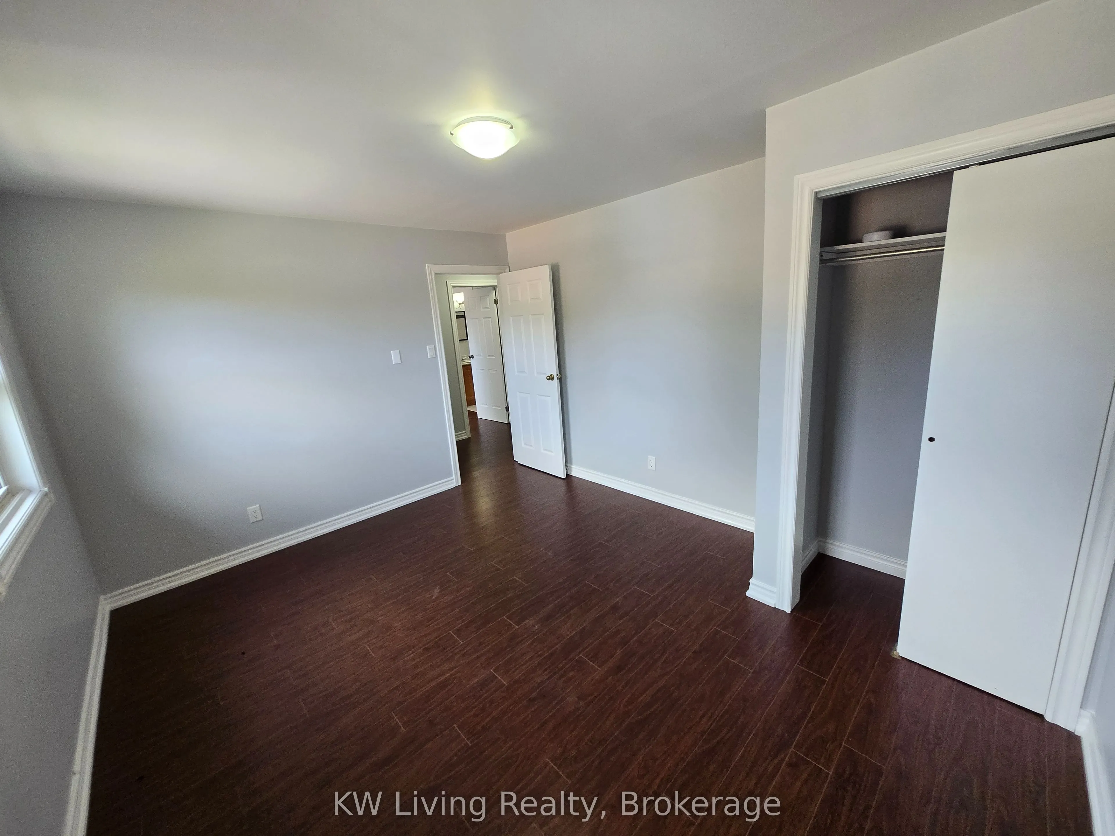 6 Ravenswood Drive