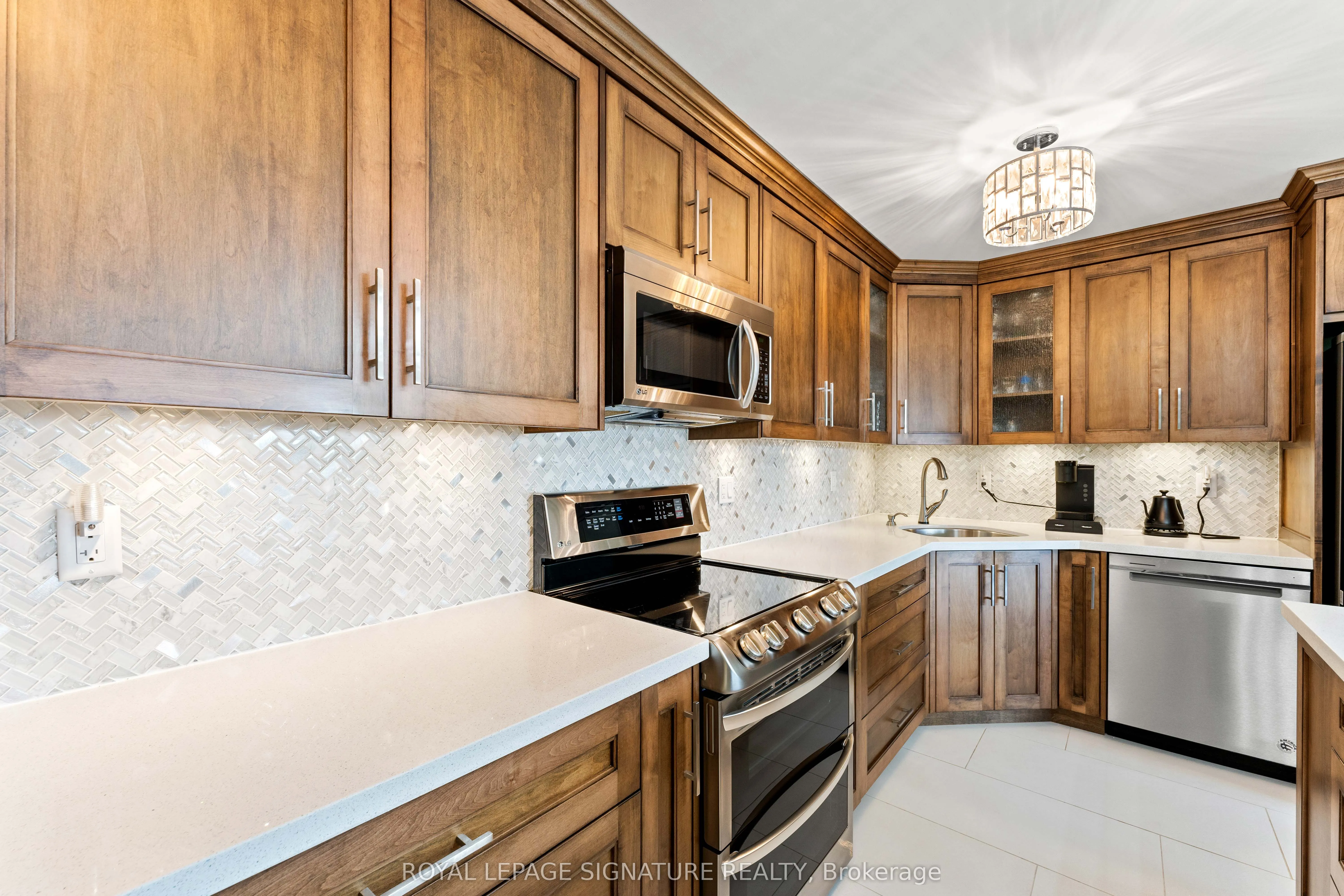250 Davis Drive, #1007